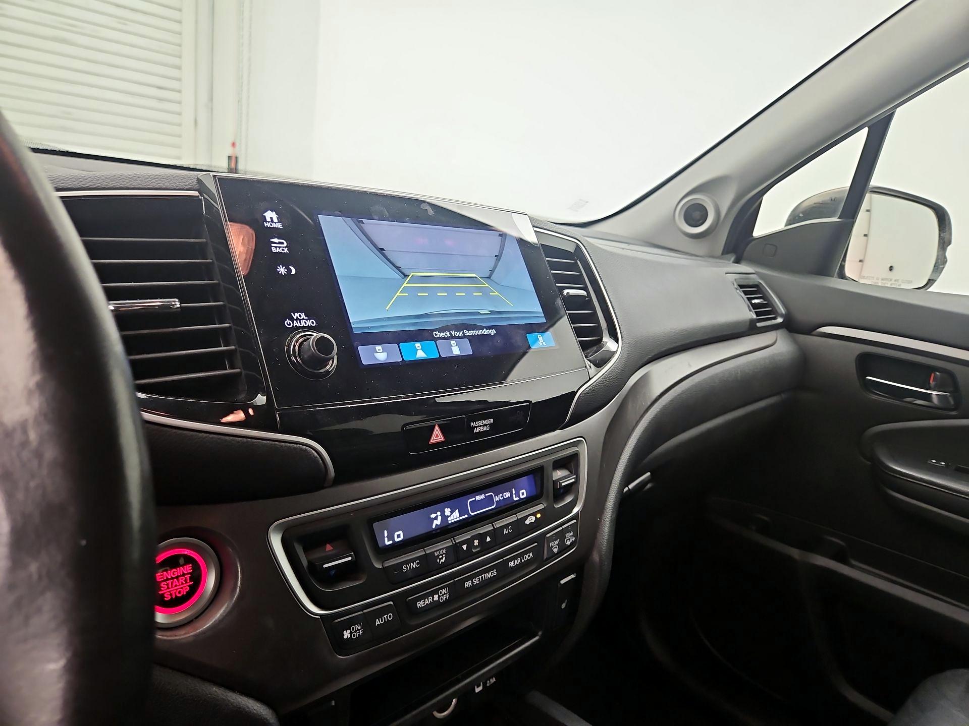 Thumbnail: 2020 Honda Pilot - 14