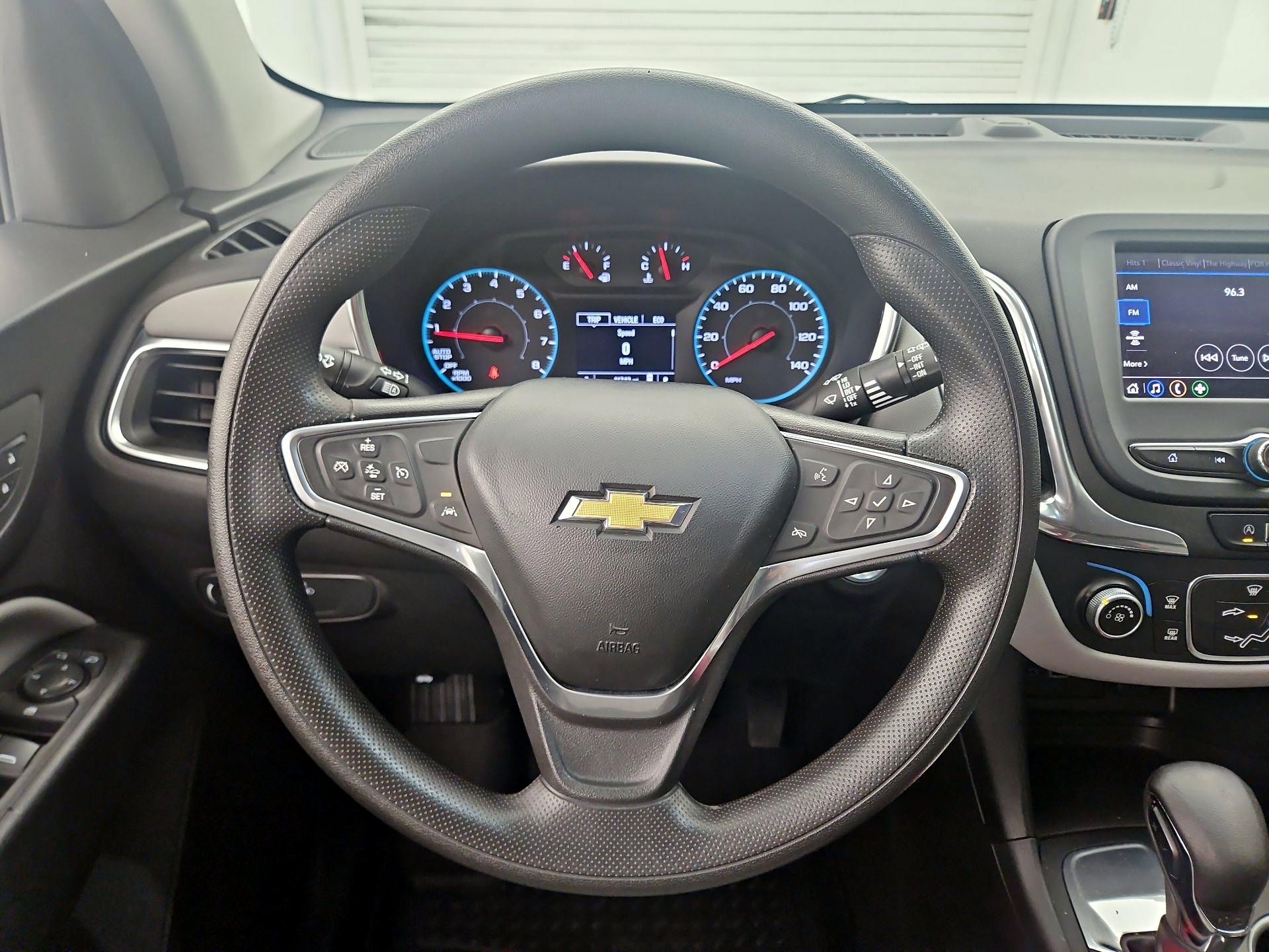 Thumbnail: 2022 Chevrolet Equinox - 10