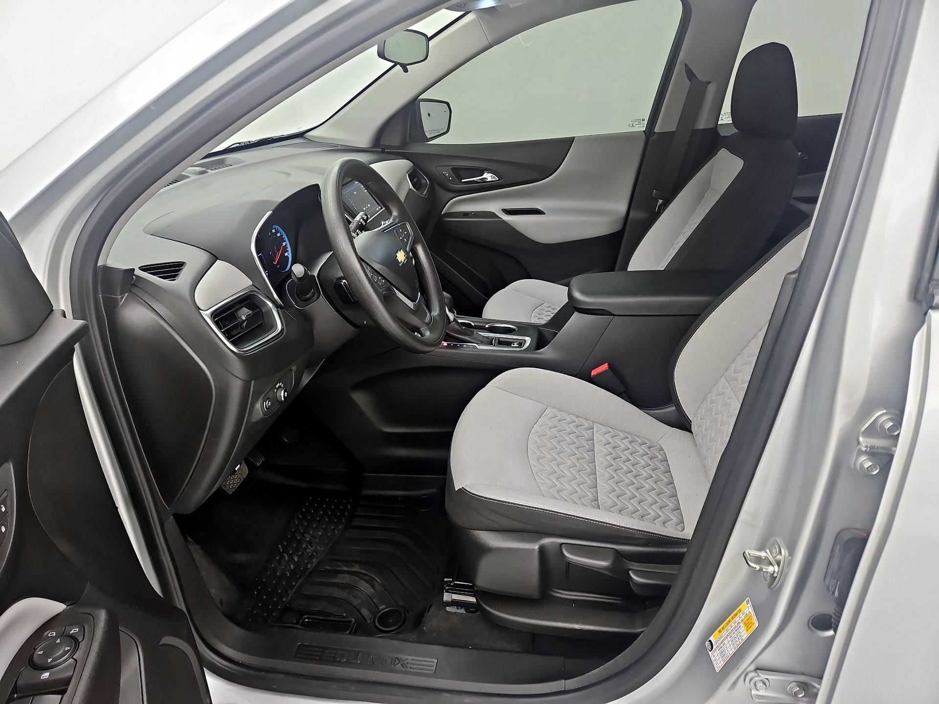 Thumbnail: 2022 Chevrolet Equinox - 11
