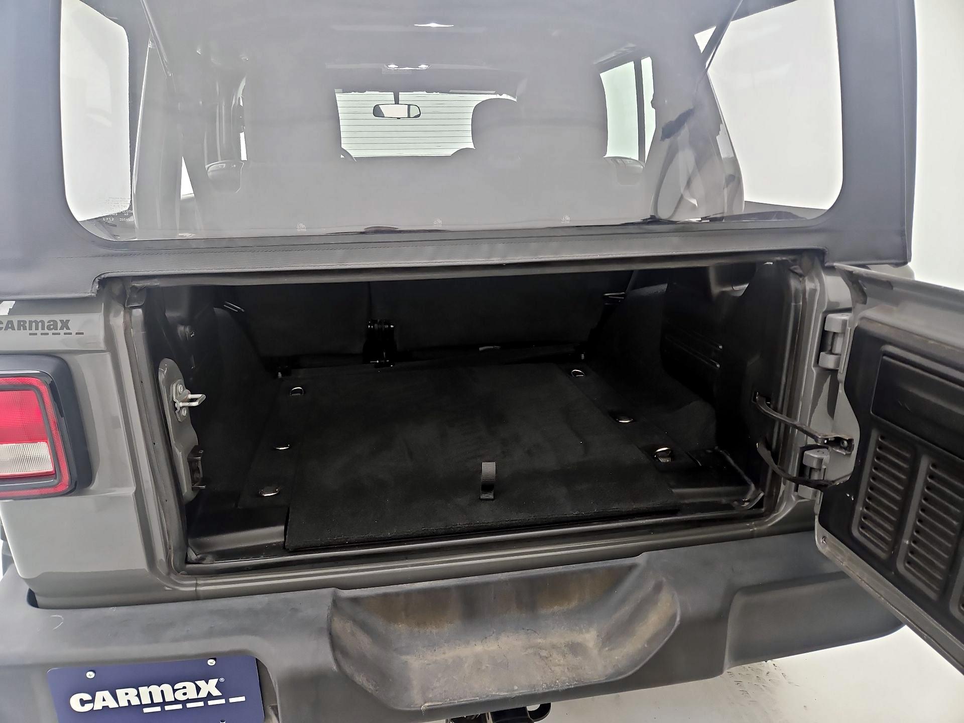 Thumbnail: 2022 Jeep Wrangler - 20