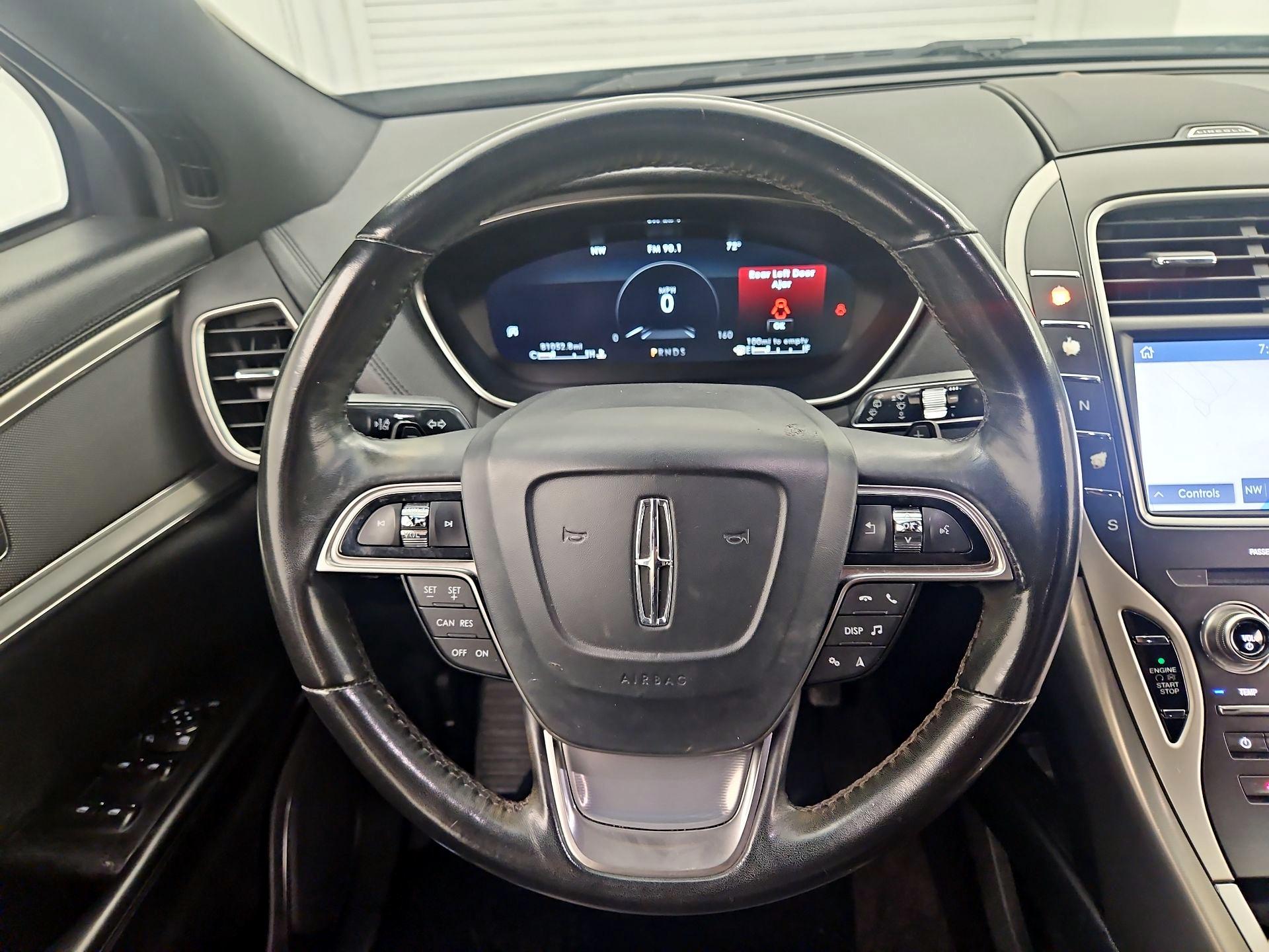 Thumbnail: 2019 Lincoln Nautilus - 10