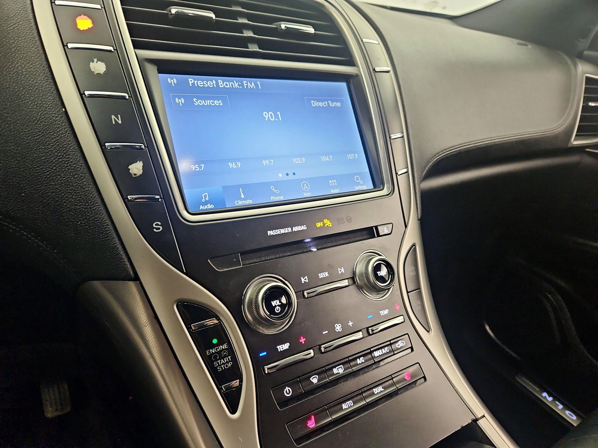 Thumbnail: 2019 Lincoln Nautilus - 16