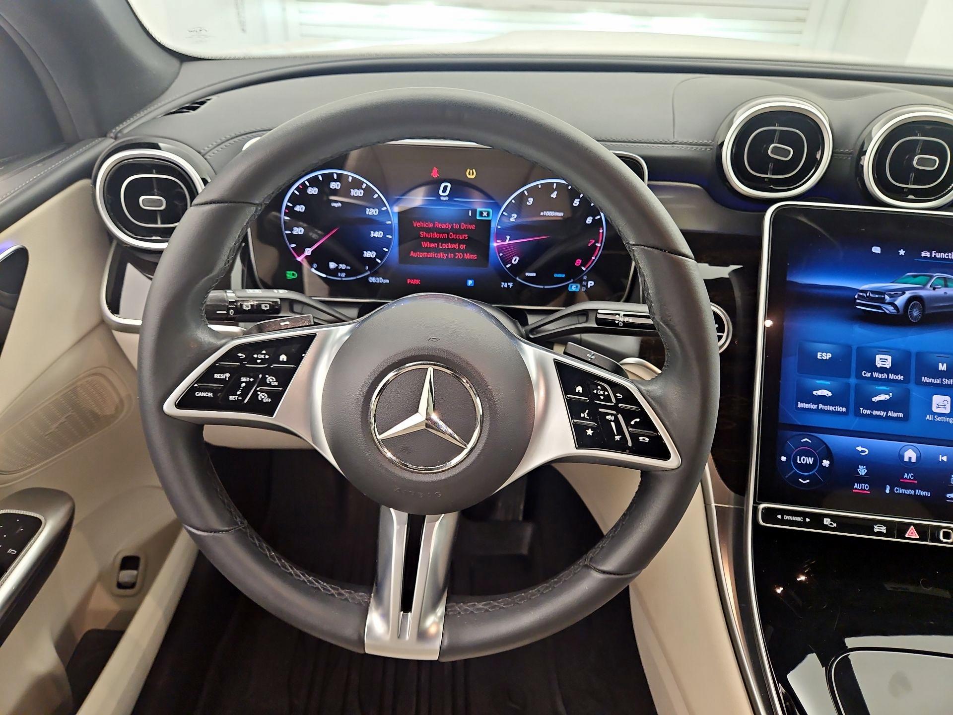 Thumbnail: 2023 Mercedes-Benz GLC - 10