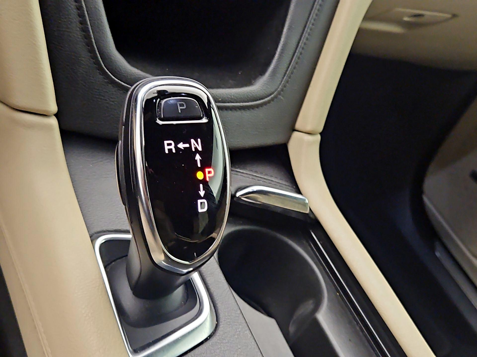 Thumbnail: 2017 Cadillac XT5 - 18