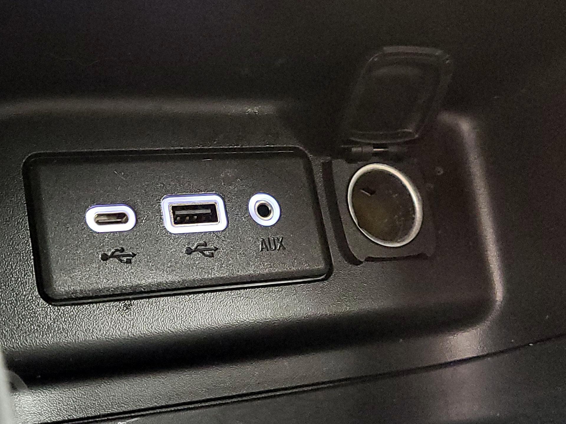 Thumbnail: 2023 Chevrolet Equinox - 18
