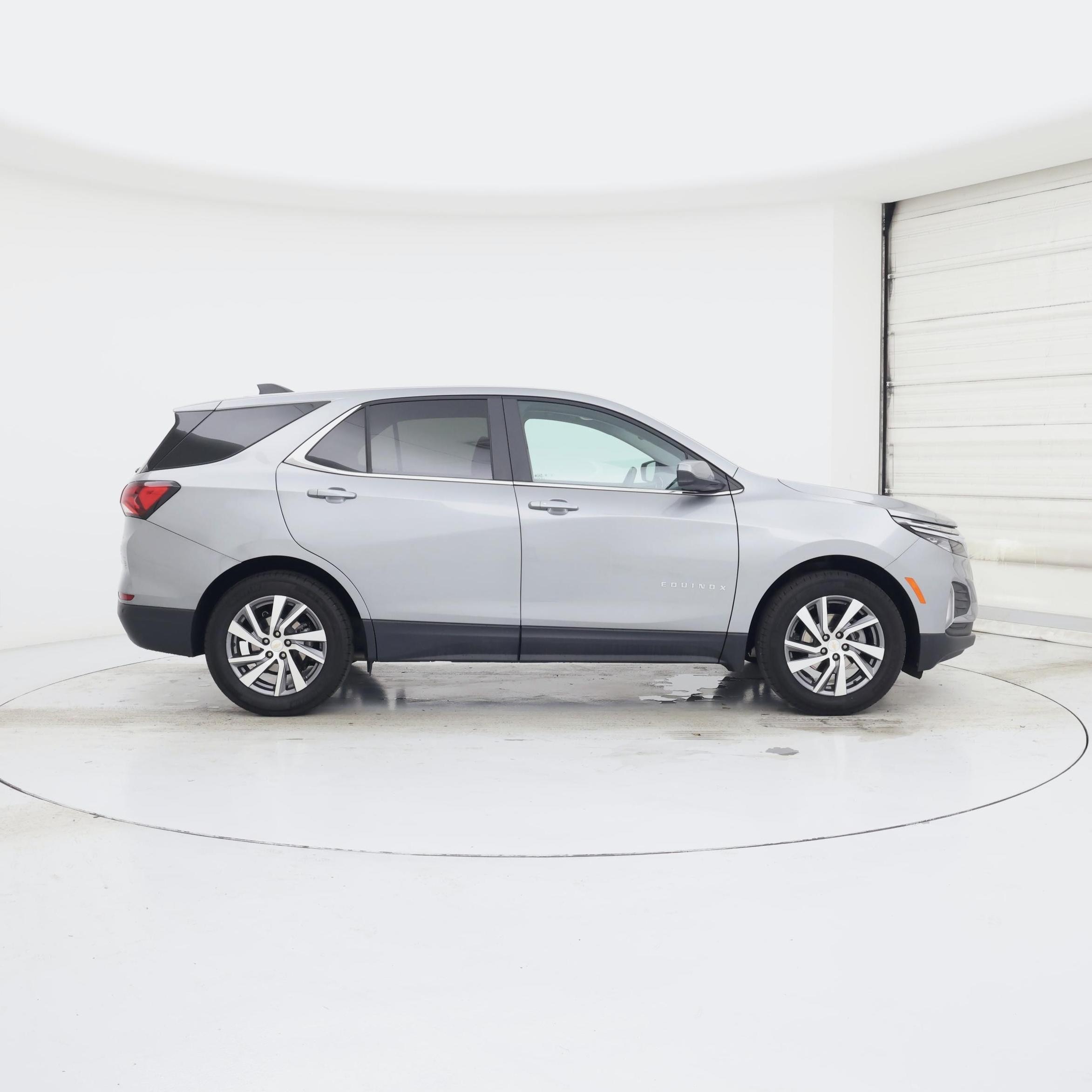 Thumbnail: 2023 Chevrolet Equinox - 7
