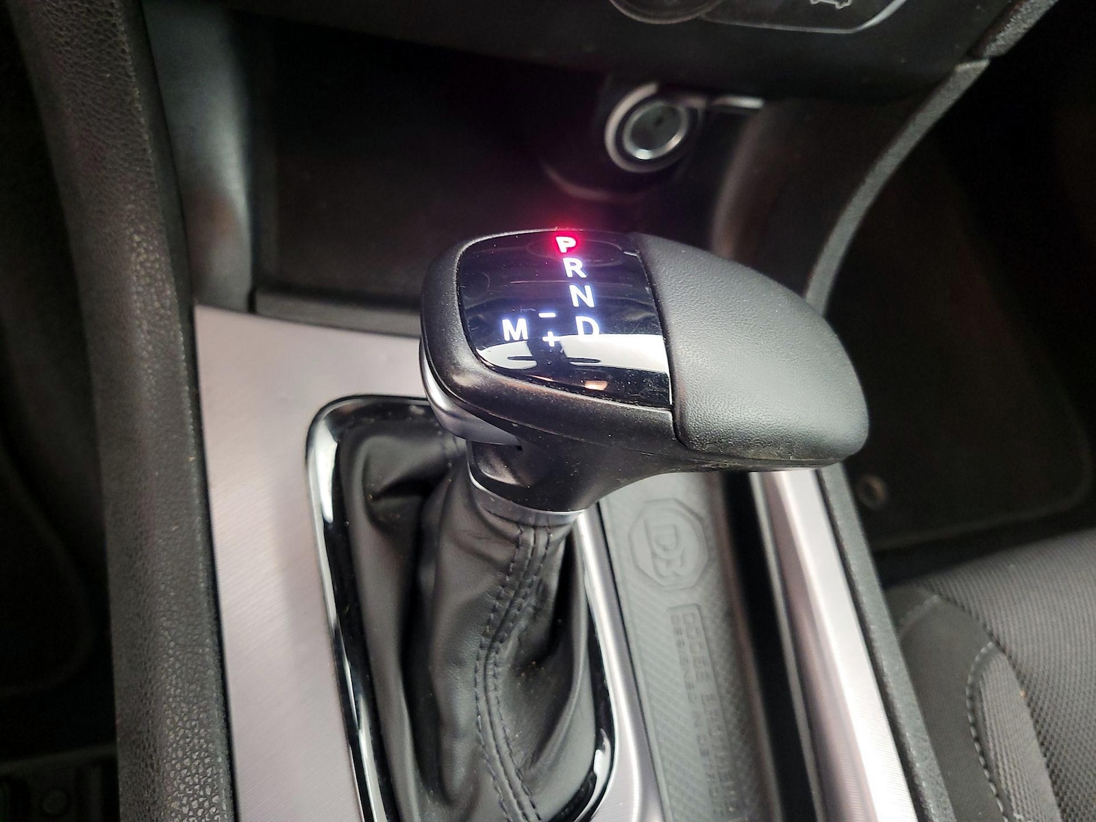 2022 Dodge Charger SXT - Photo 16