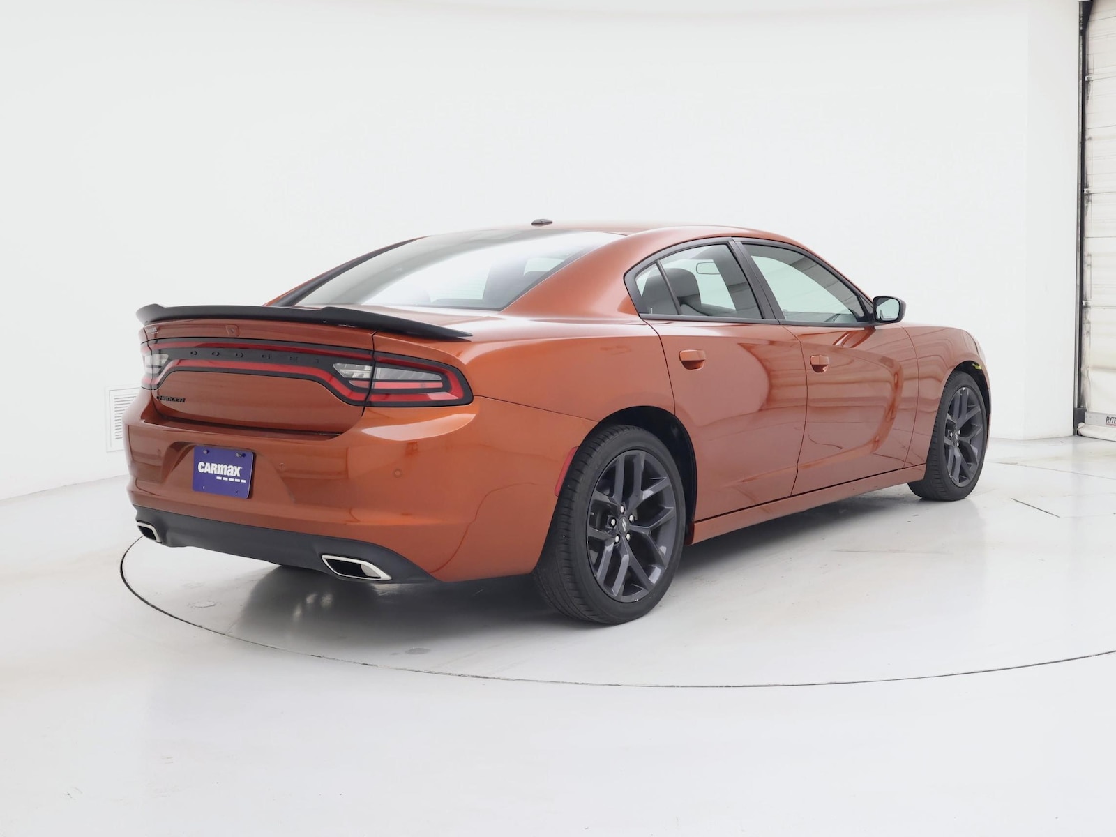 2022 Dodge Charger SXT - Photo 9