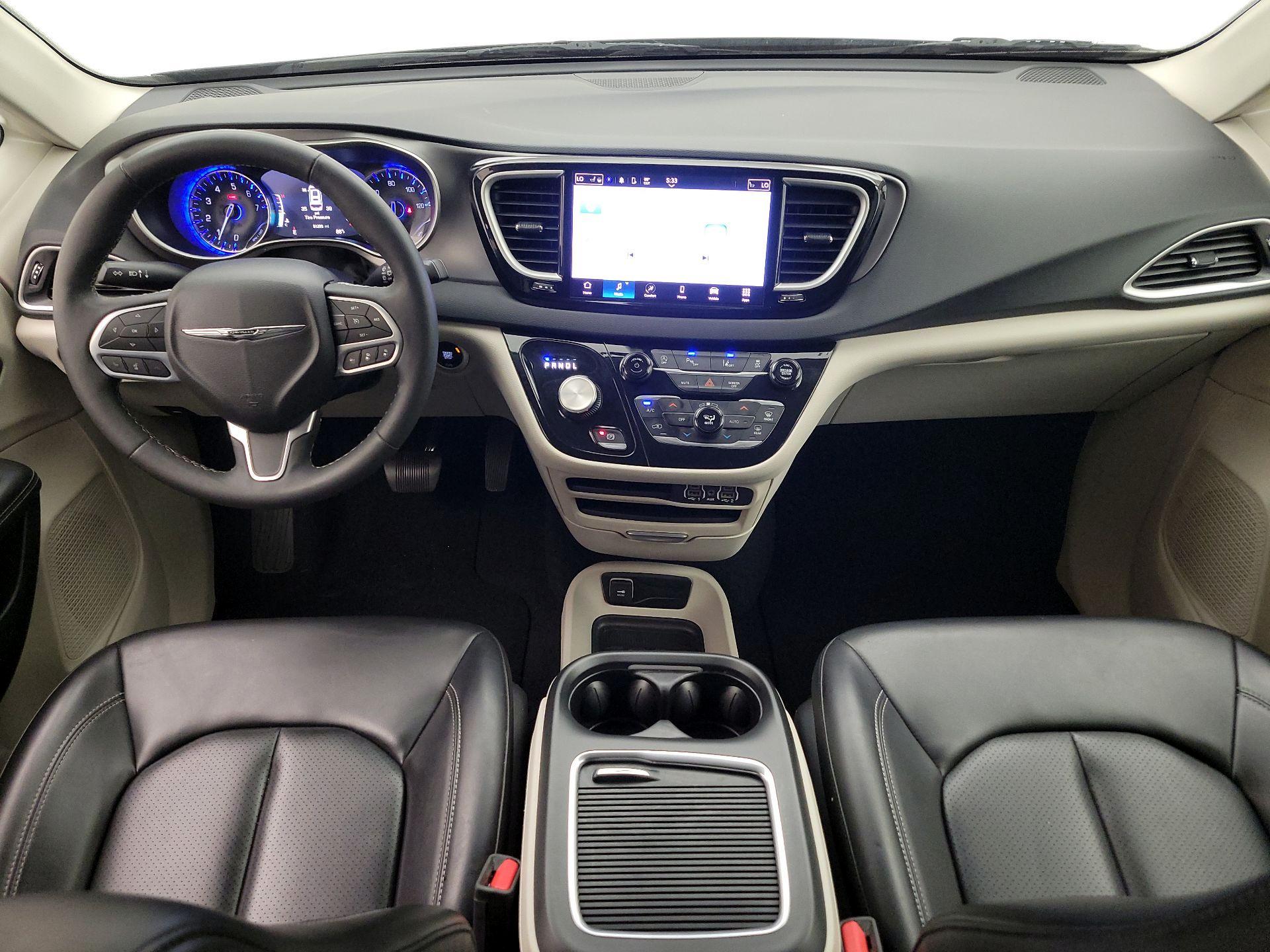 Thumbnail: 2023 Chrysler Pacifica - 9