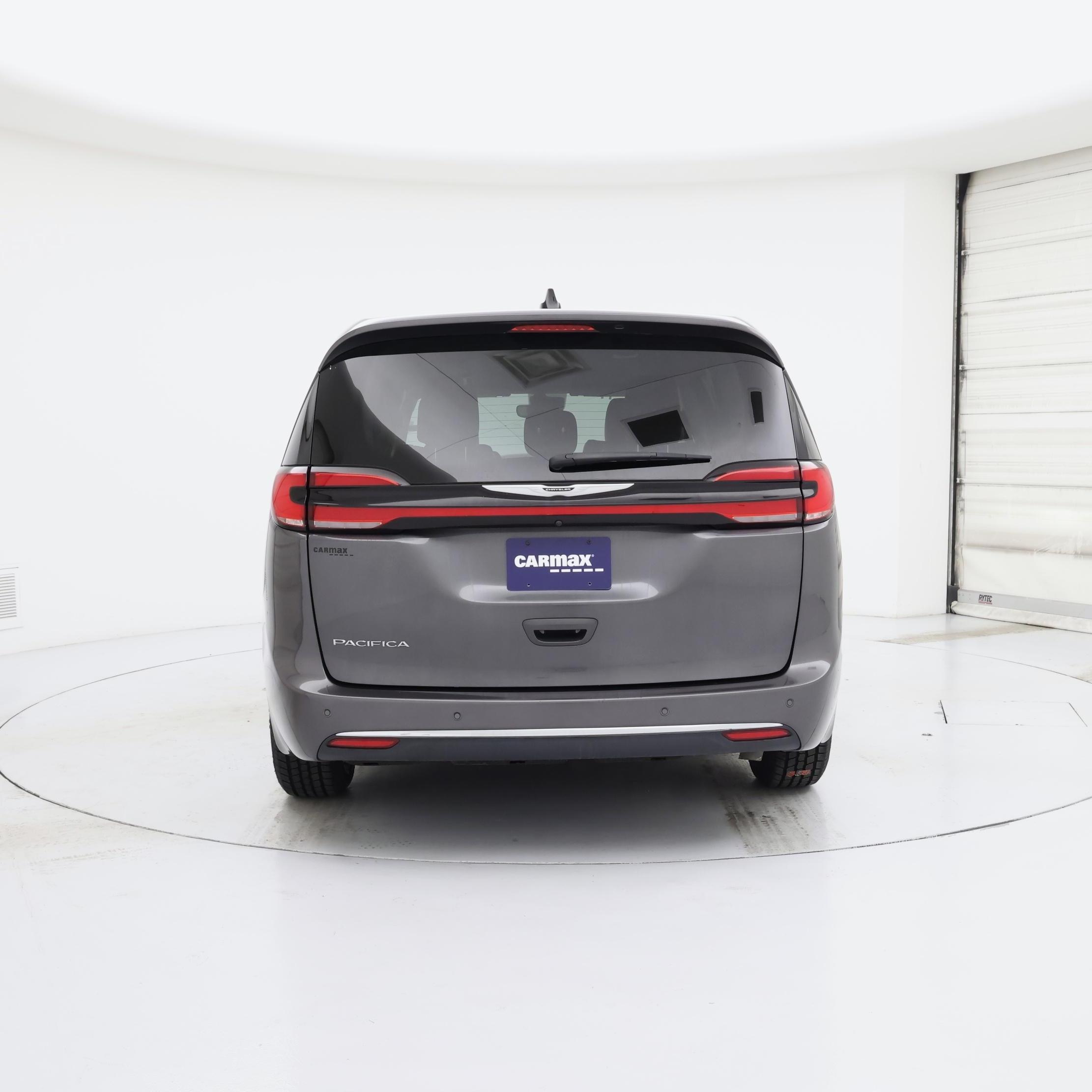 Thumbnail: 2023 Chrysler Pacifica - 6
