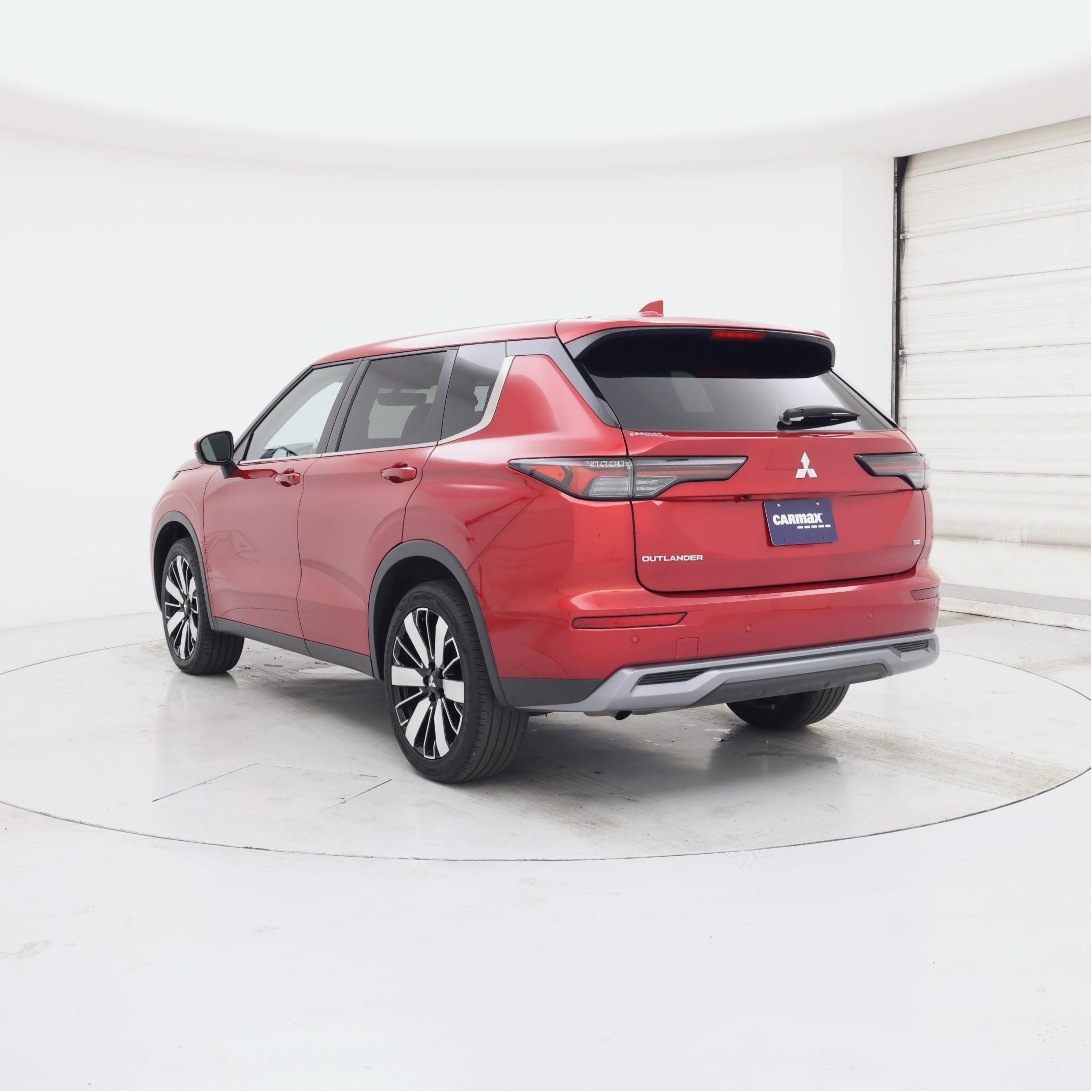 Thumbnail: 2025 Mitsubishi Outlander - 2