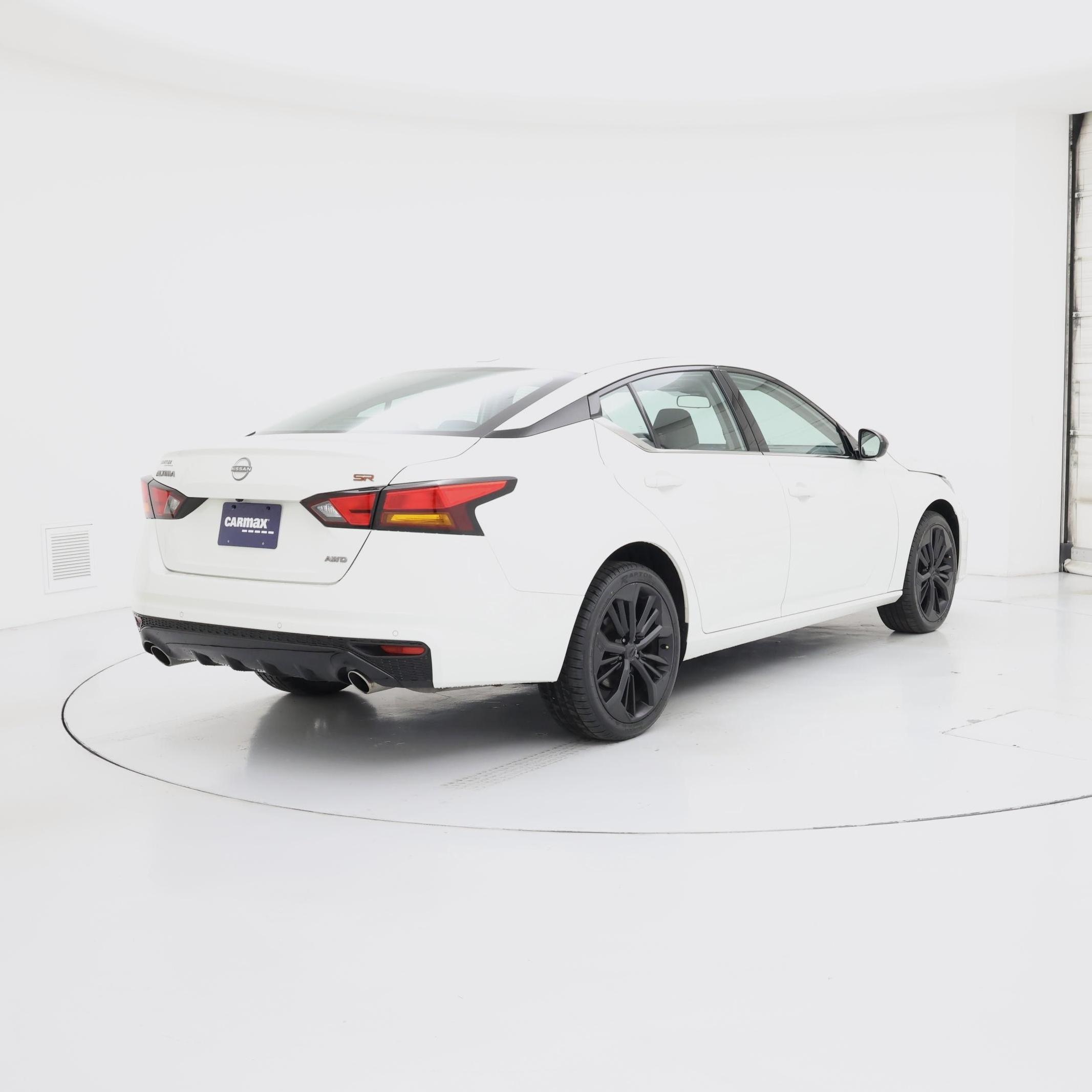 Thumbnail: 2023 Nissan Altima - 8