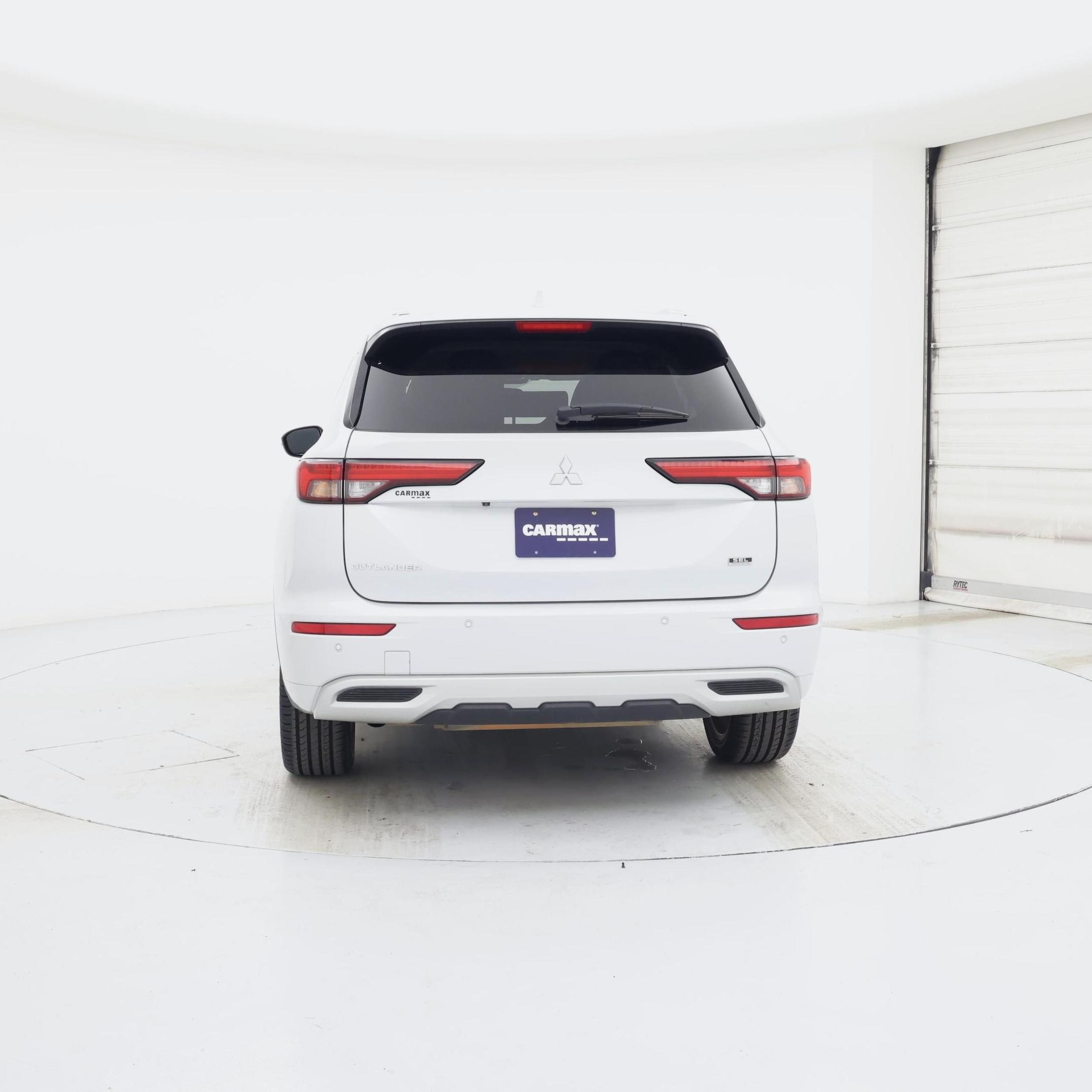 Thumbnail: 2022 Mitsubishi Outlander - 6