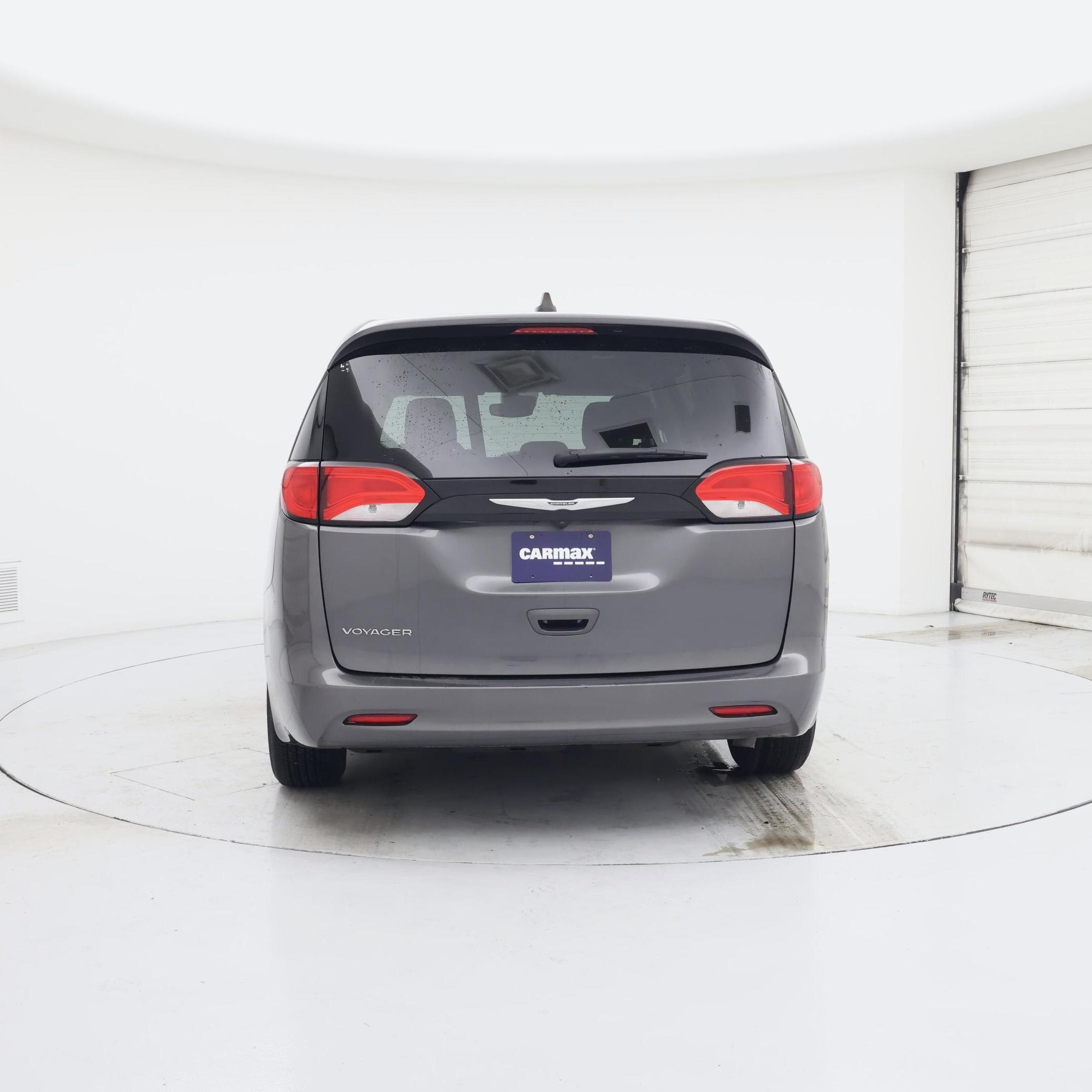 Thumbnail: 2023 Chrysler Voyager - 6