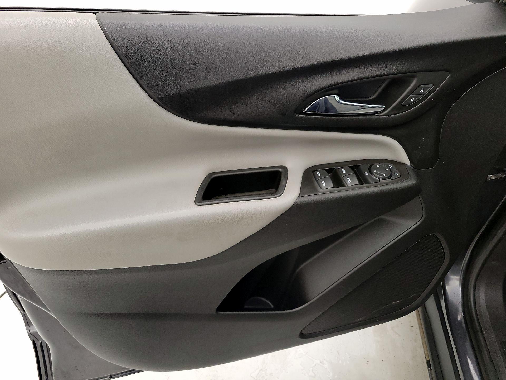 Thumbnail: 2022 Chevrolet Equinox - 12