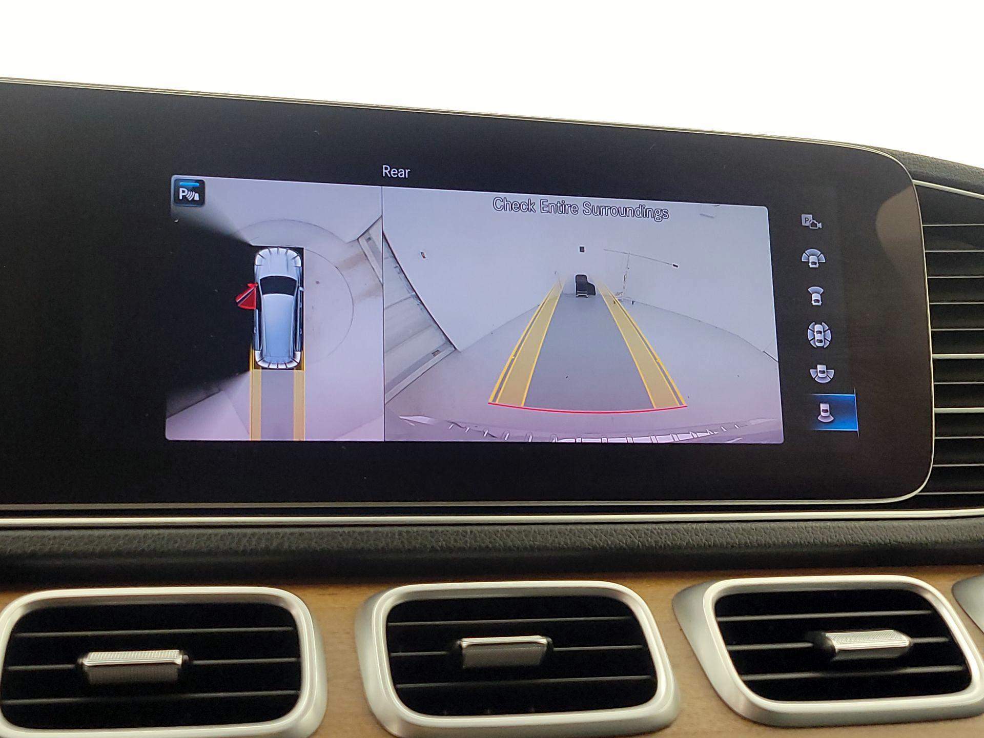 Thumbnail: 2020 Mercedes-Benz GLS - 14