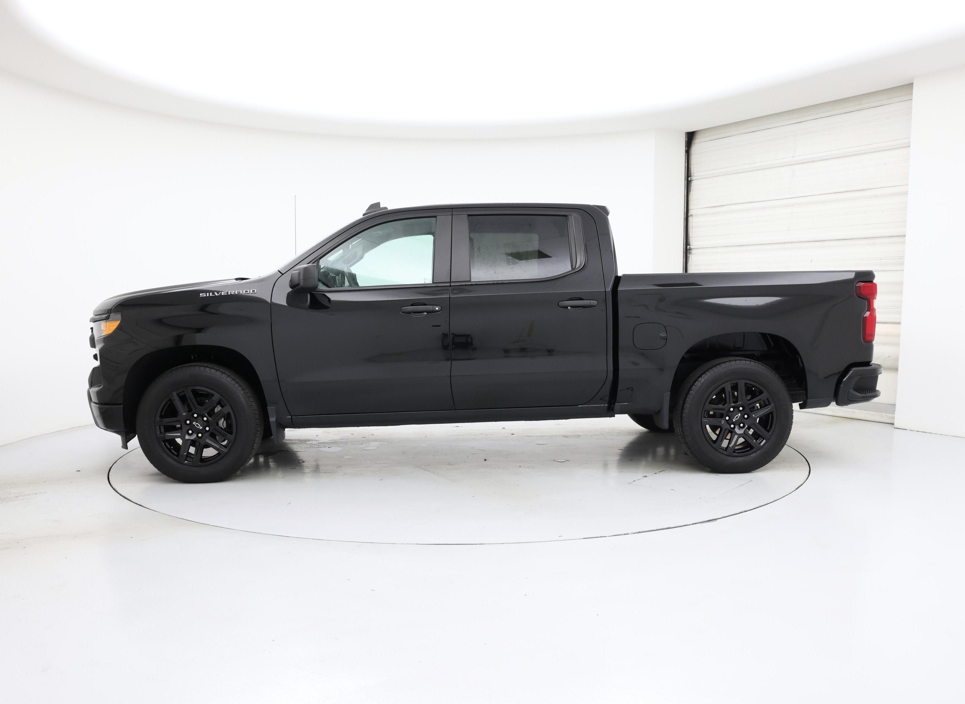 Thumbnail: 2022 Chevrolet Silverado 1500 - 3