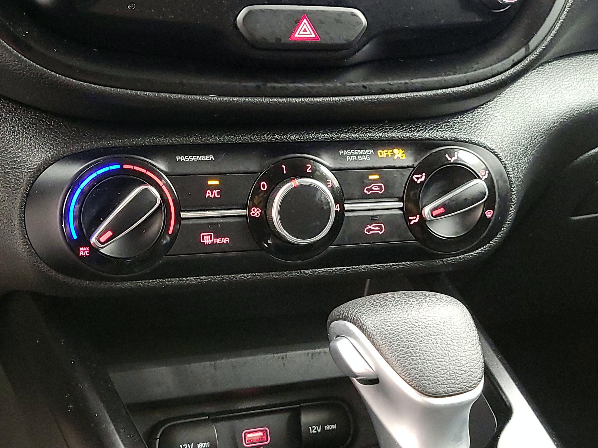 Thumbnail: 2021 Kia Soul - 16