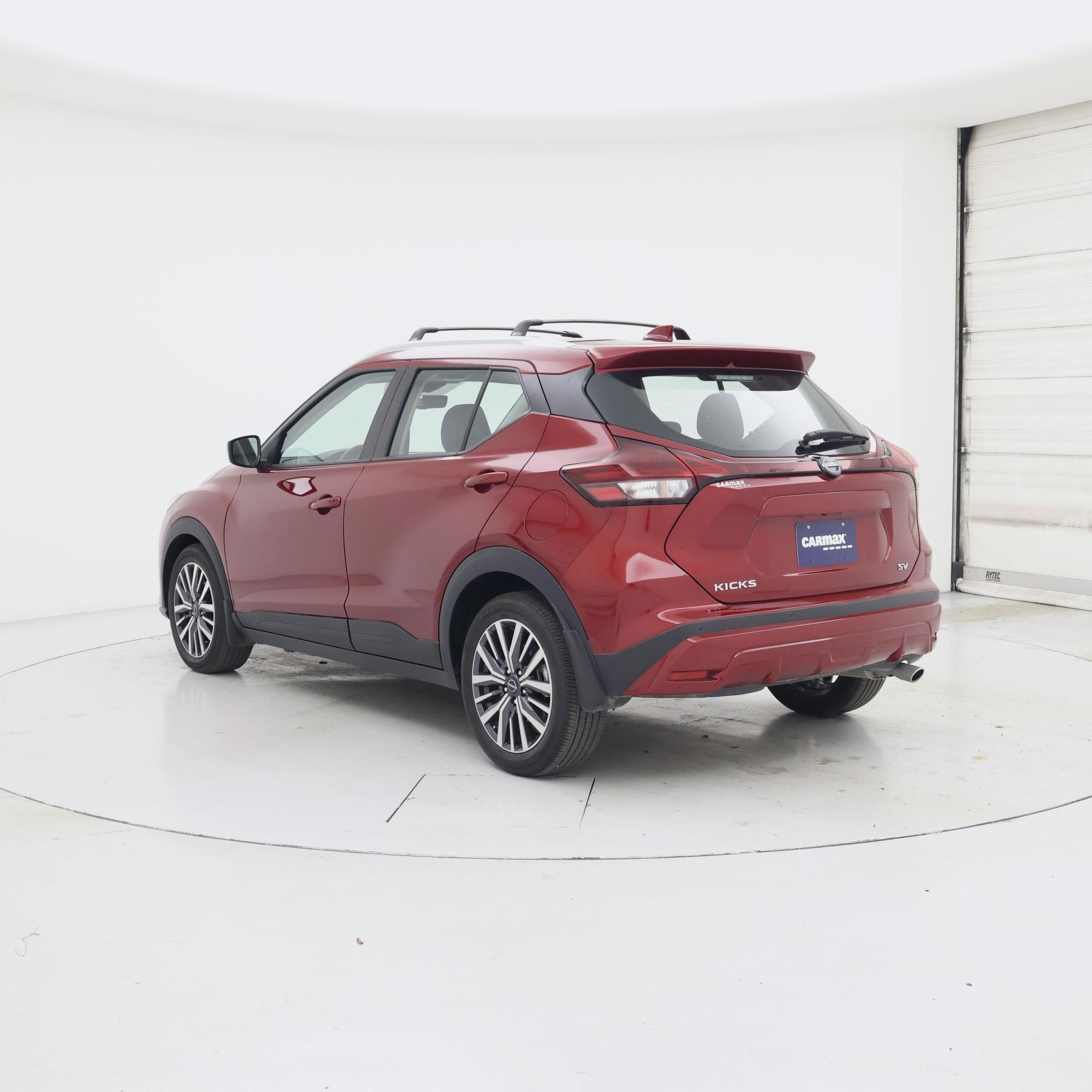 Thumbnail: 2023 Nissan Kicks - 2