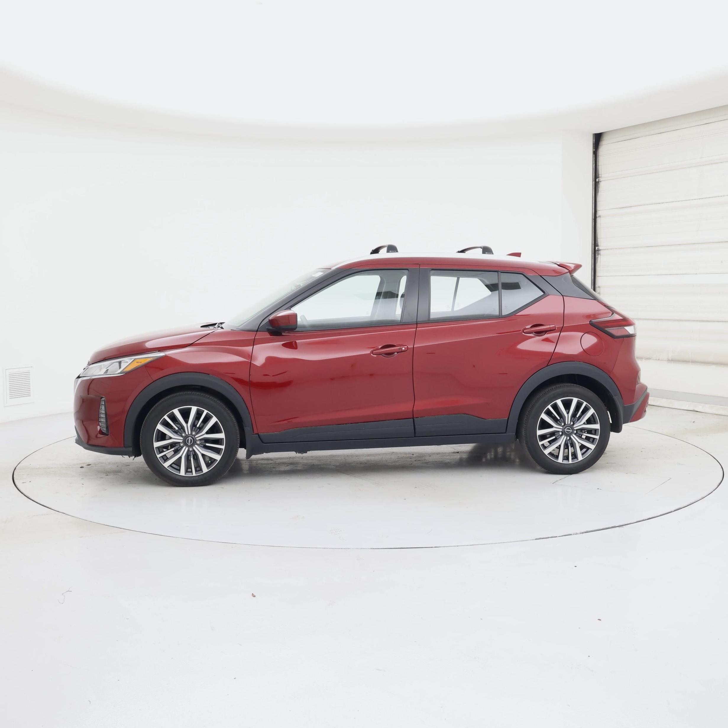 Thumbnail: 2023 Nissan Kicks - 3