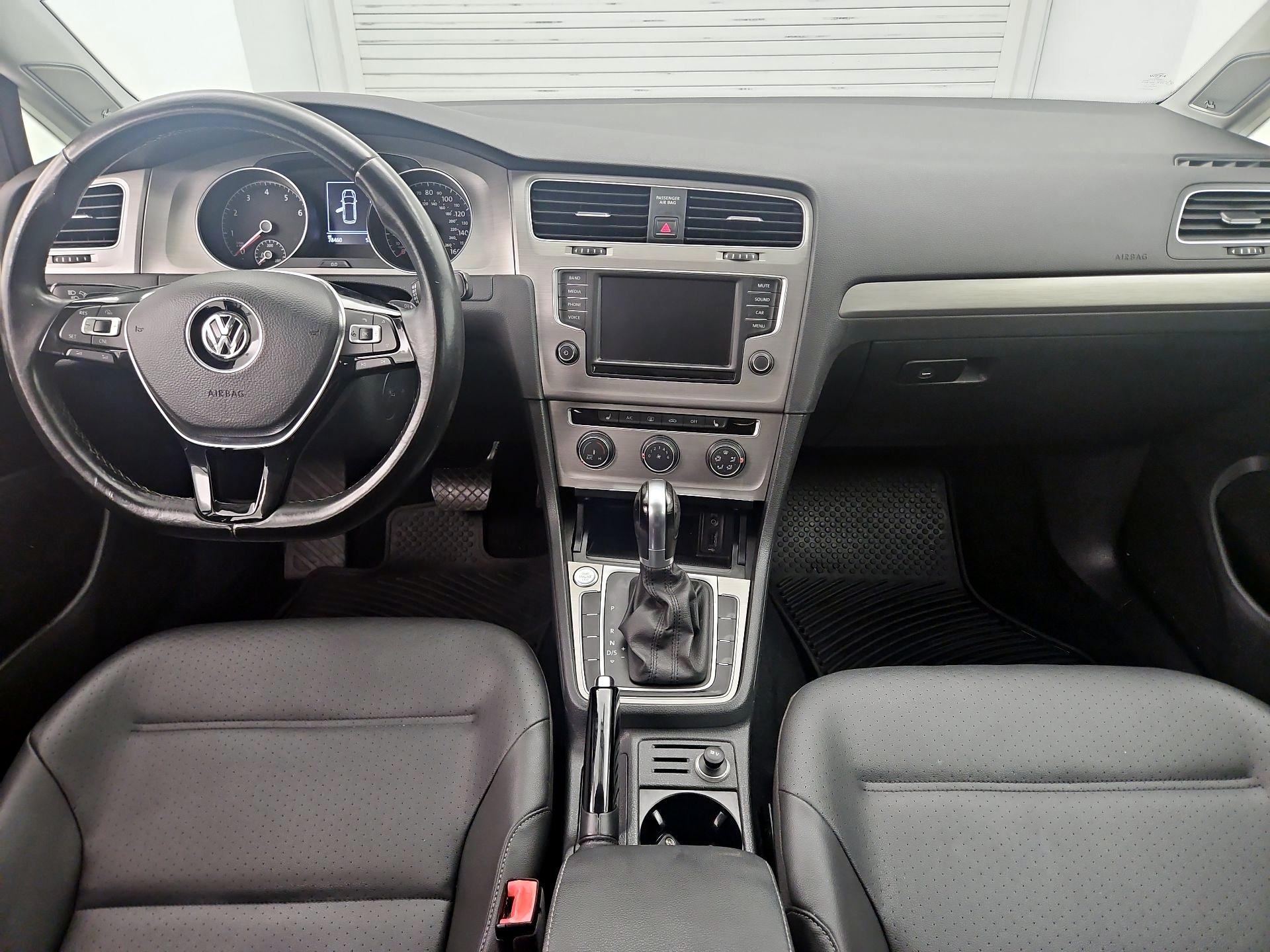 Thumbnail: 2016 Volkswagen Golf - 9