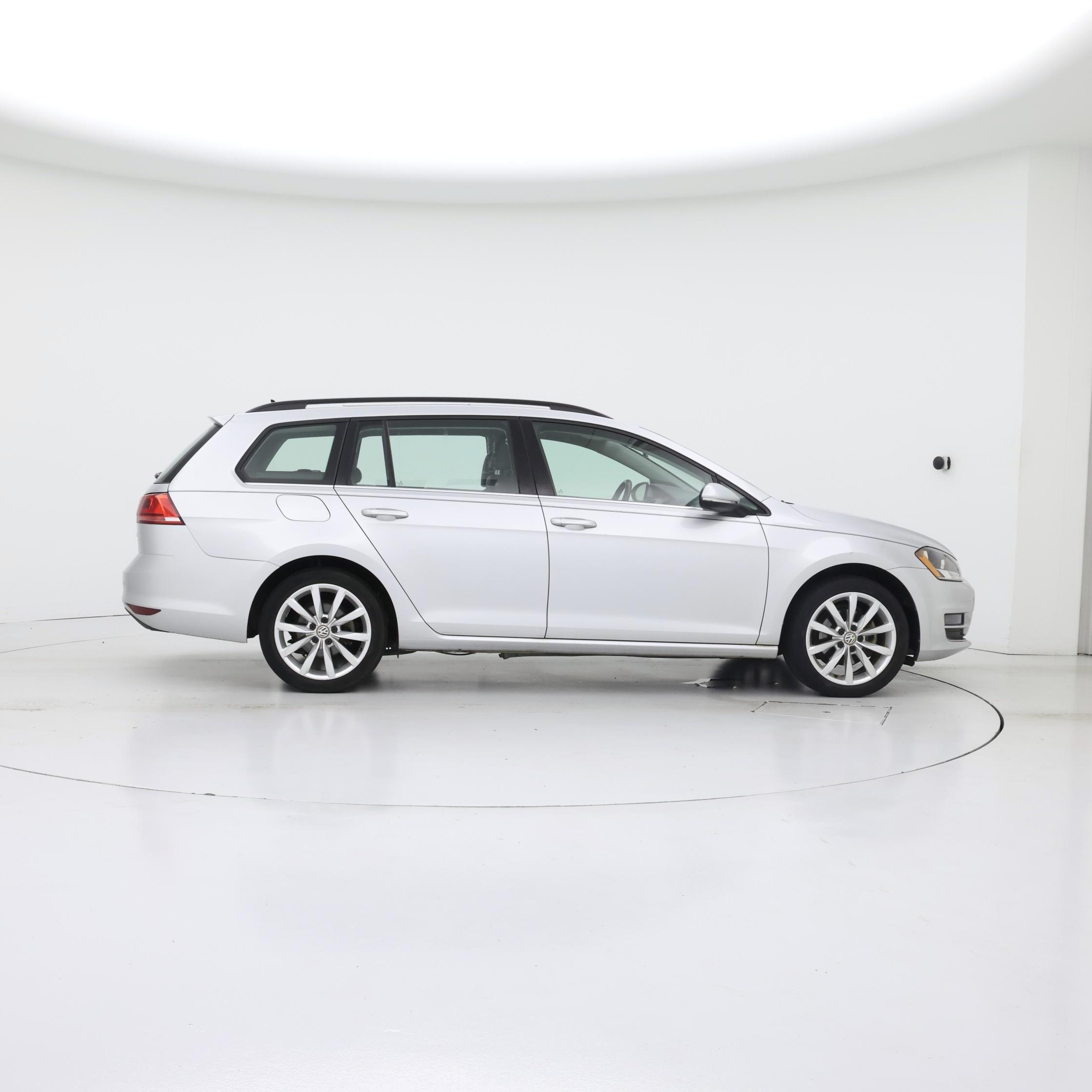 Thumbnail: 2016 Volkswagen Golf - 7