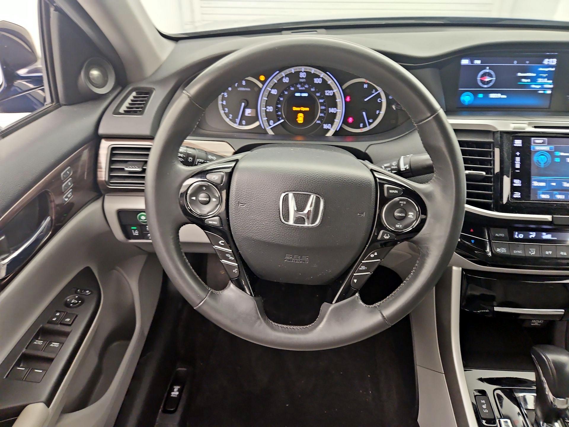 Thumbnail: 2016 Honda Accord - 10
