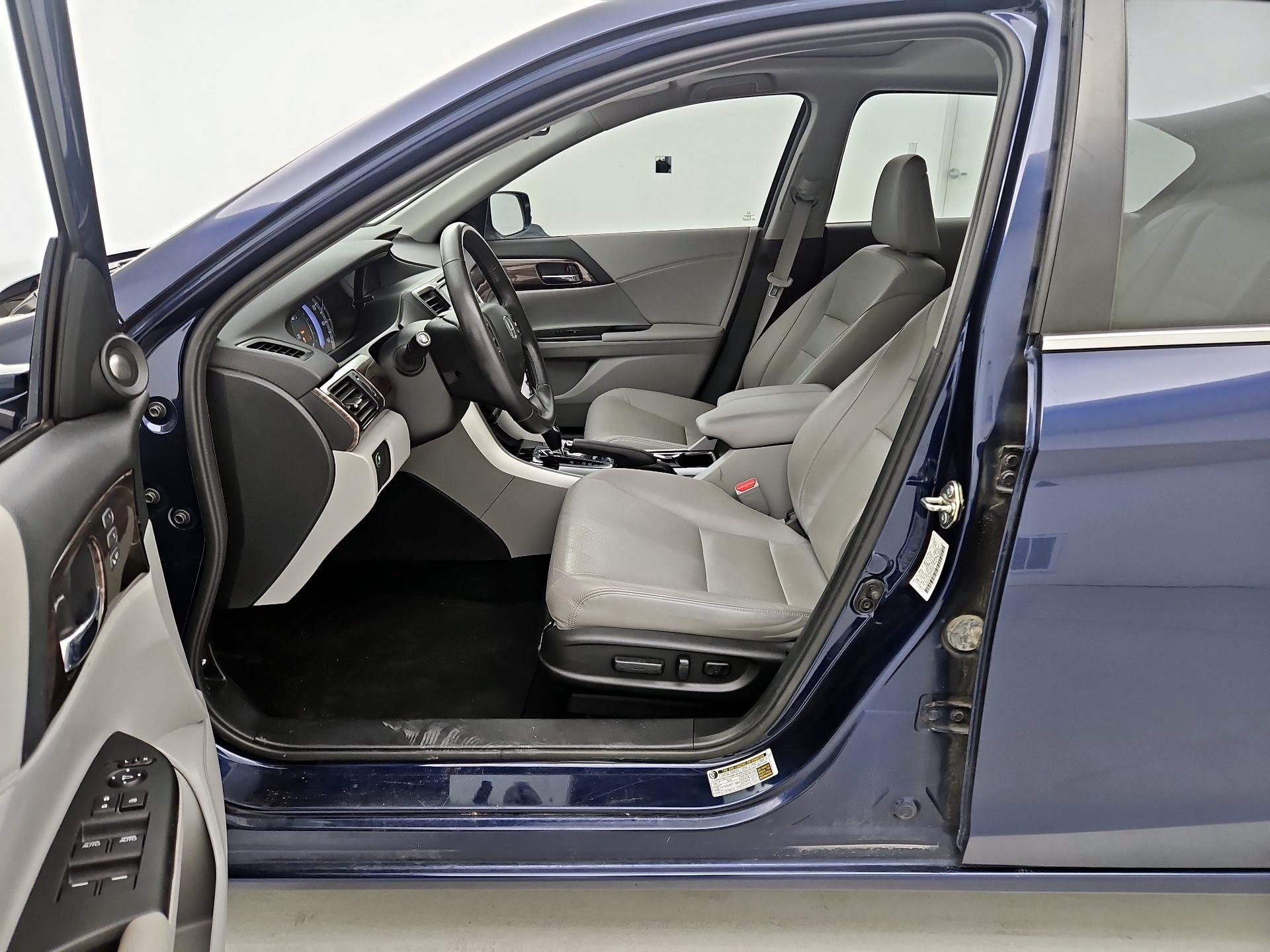 Thumbnail: 2016 Honda Accord - 11