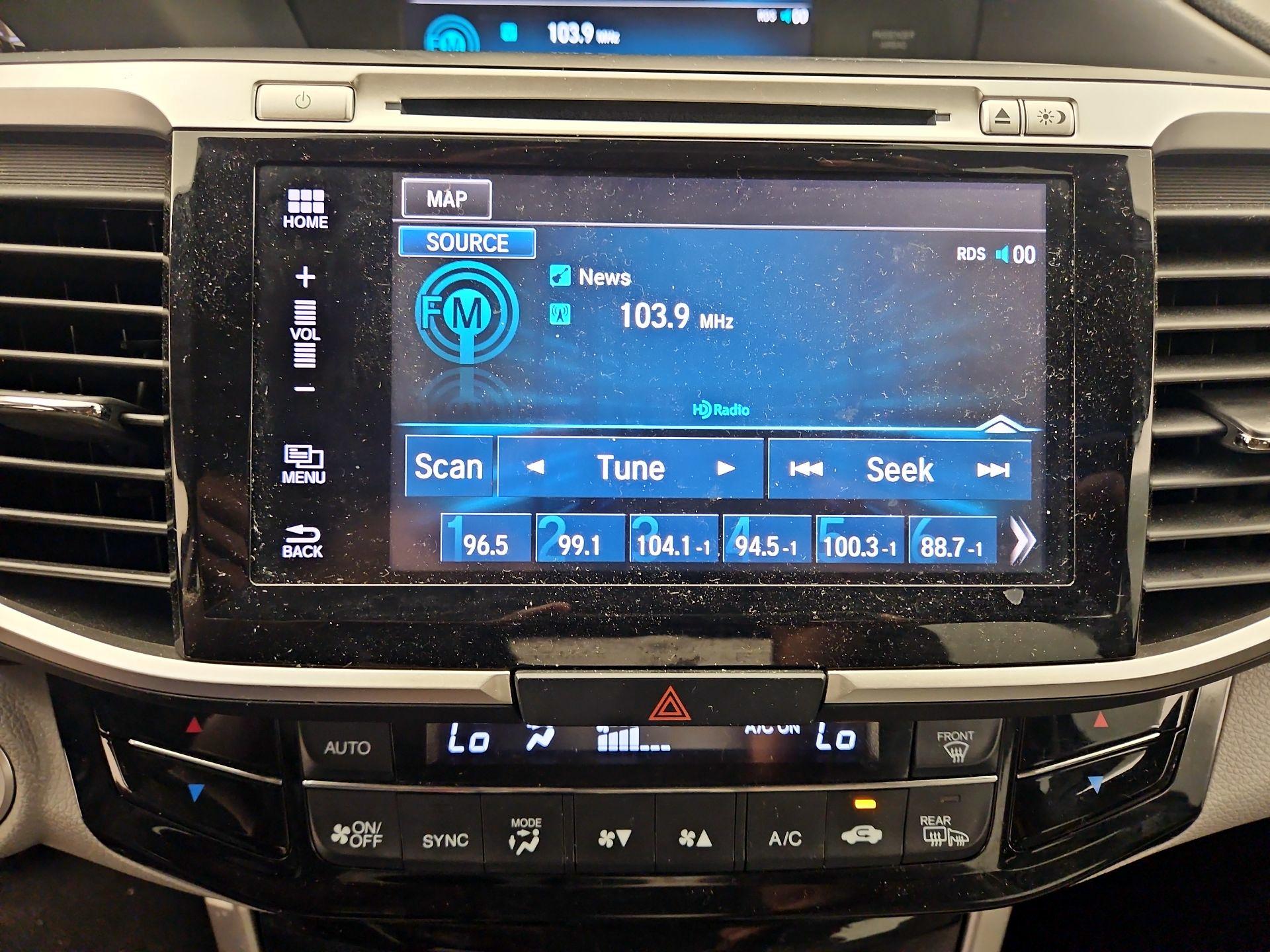Thumbnail: 2016 Honda Accord - 15