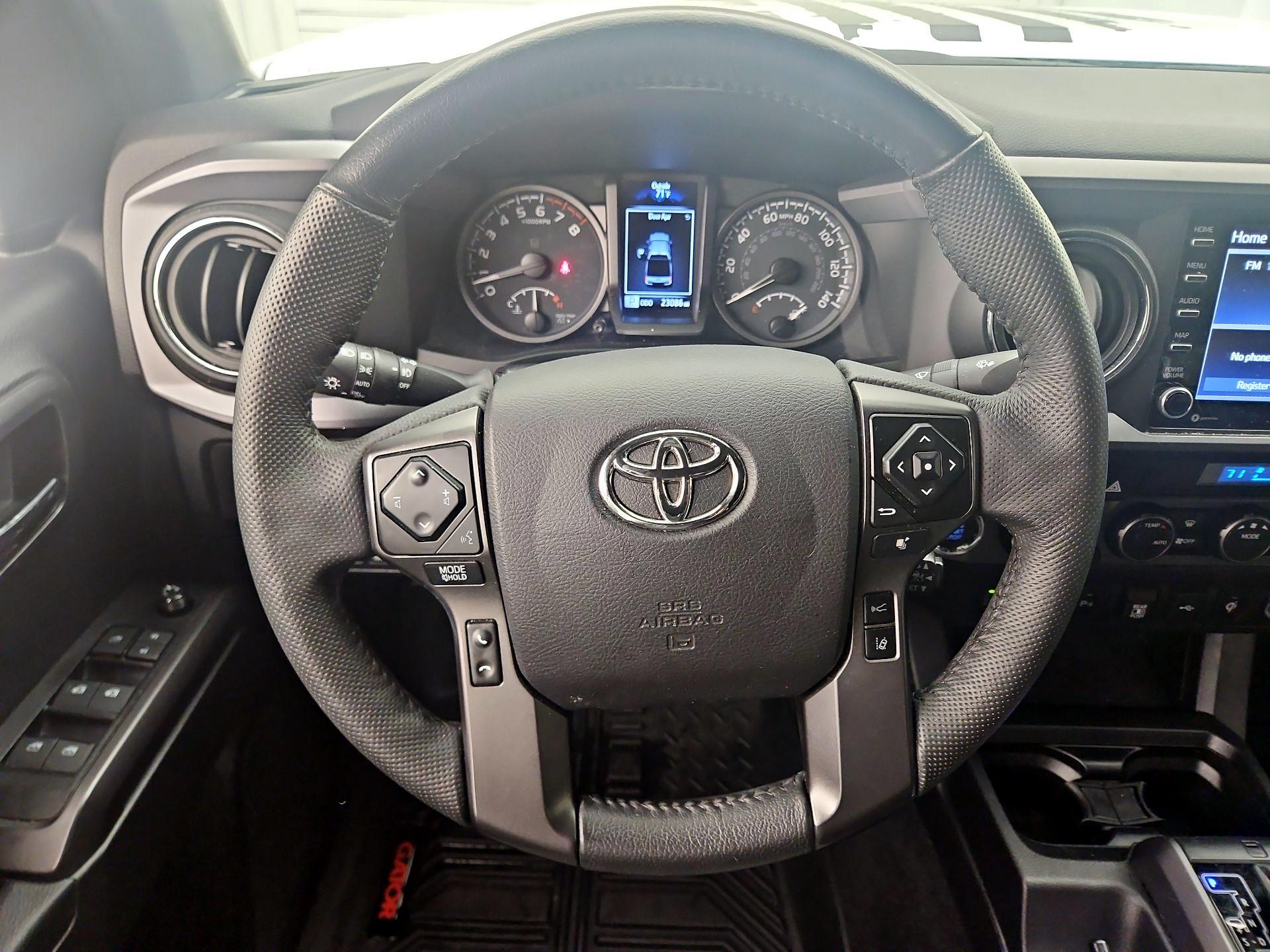 Thumbnail: 2021 Toyota Tacoma - 10