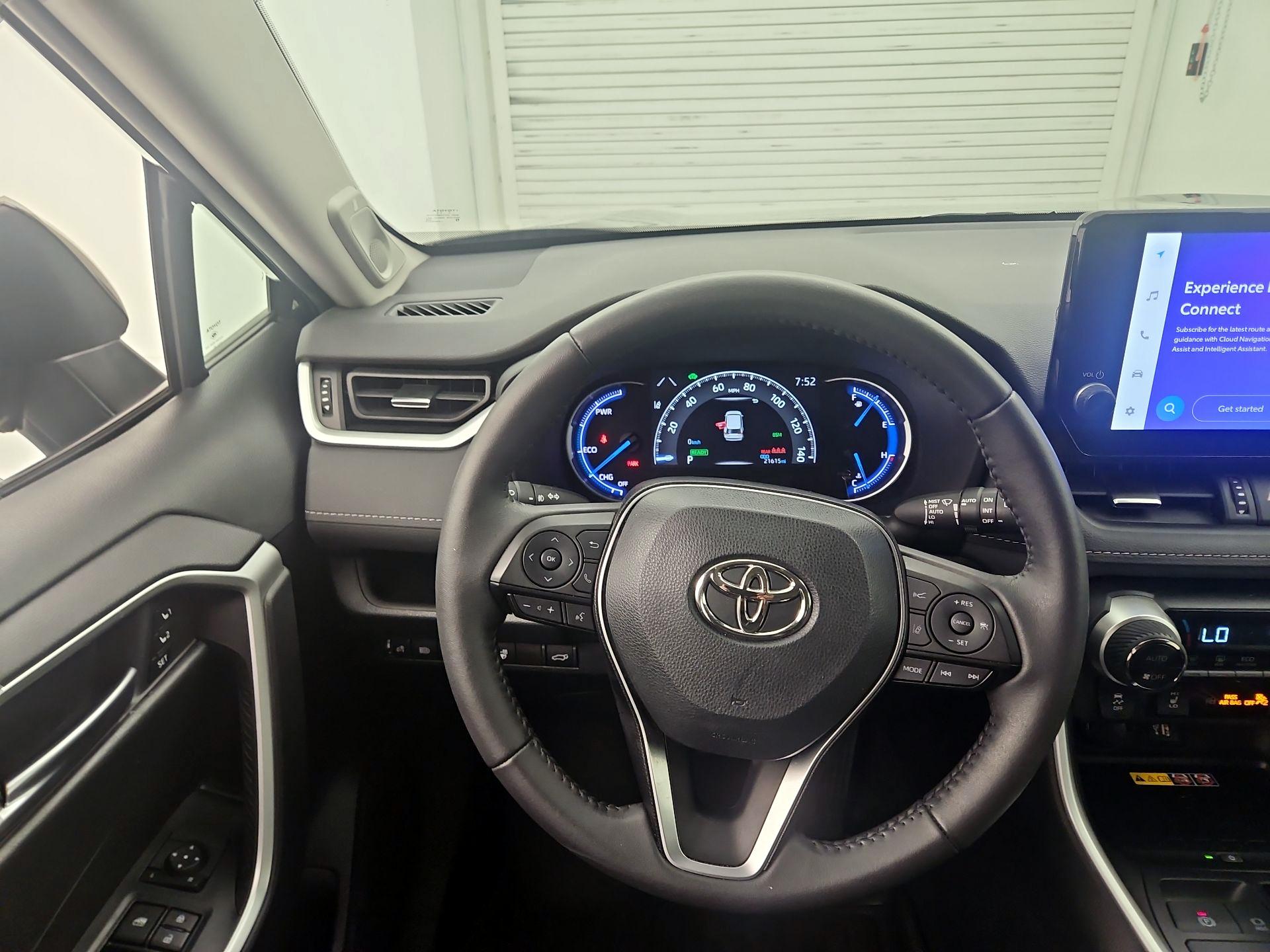 Thumbnail: 2023 Toyota RAV4 - 10