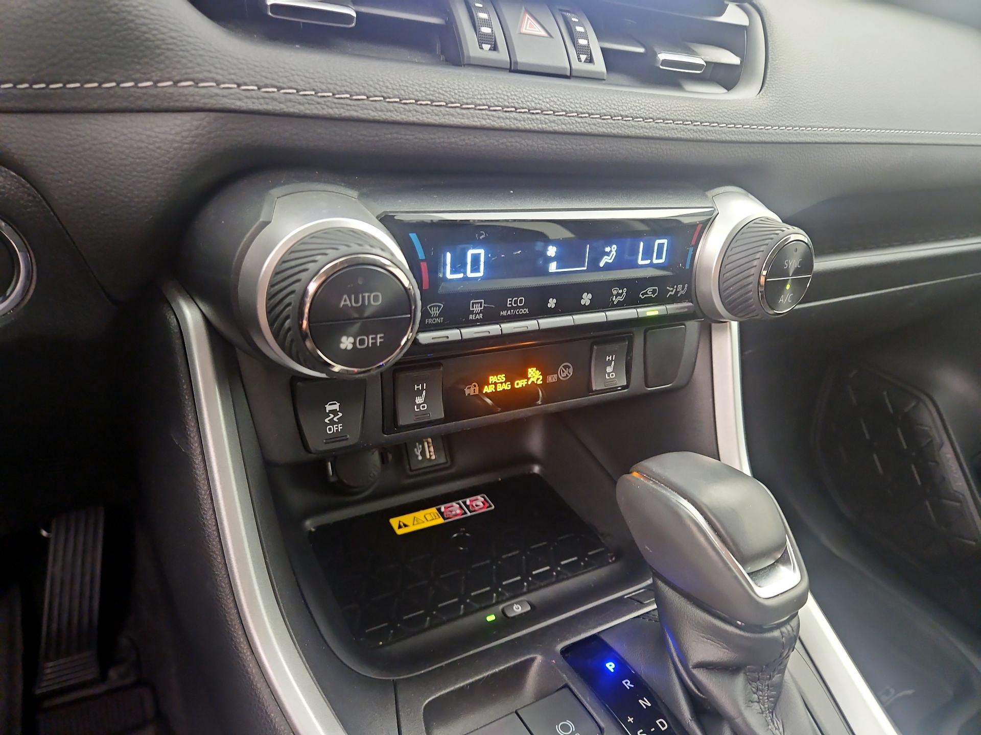 Thumbnail: 2023 Toyota RAV4 - 16