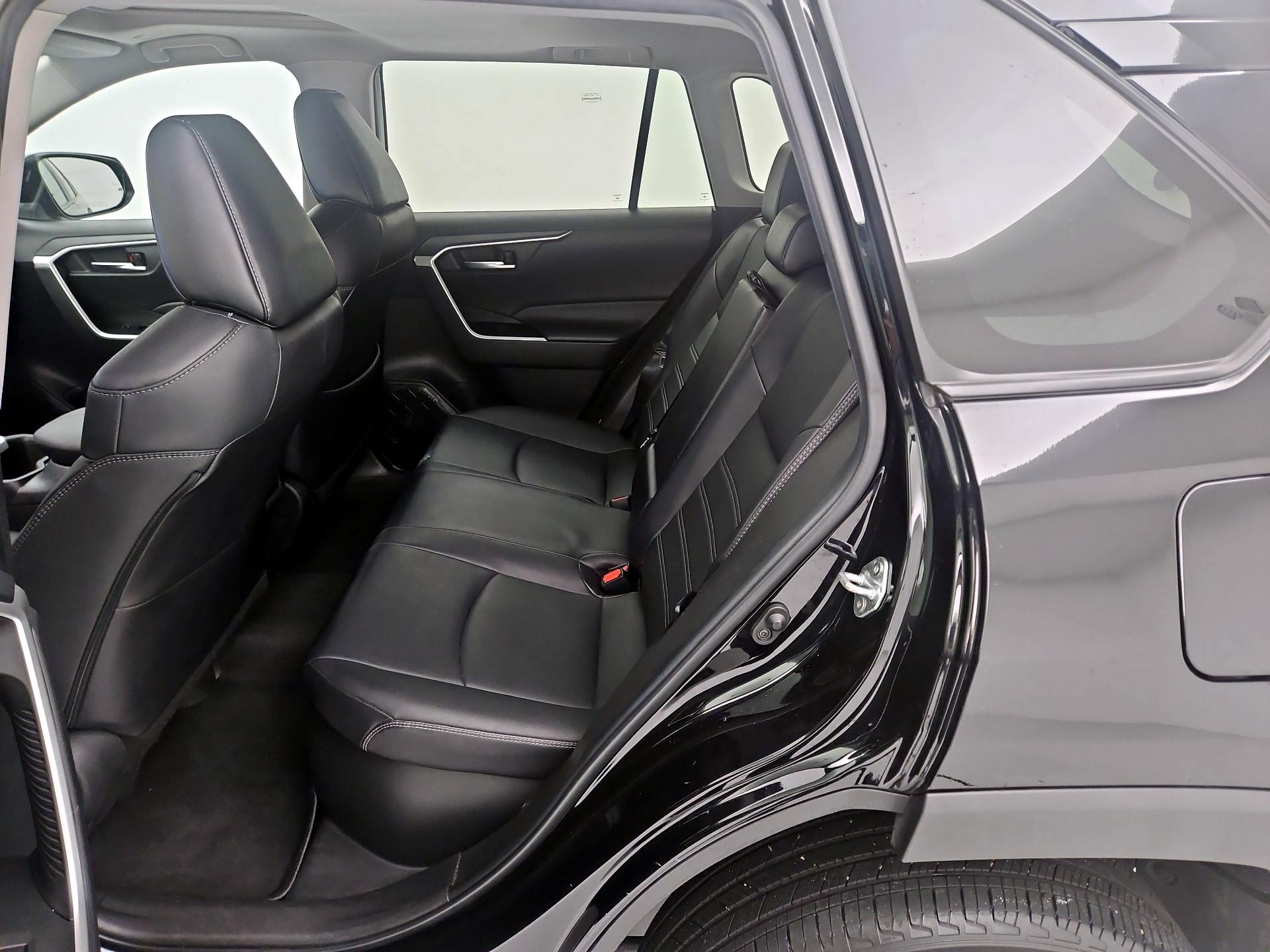 Thumbnail: 2023 Toyota RAV4 - 20