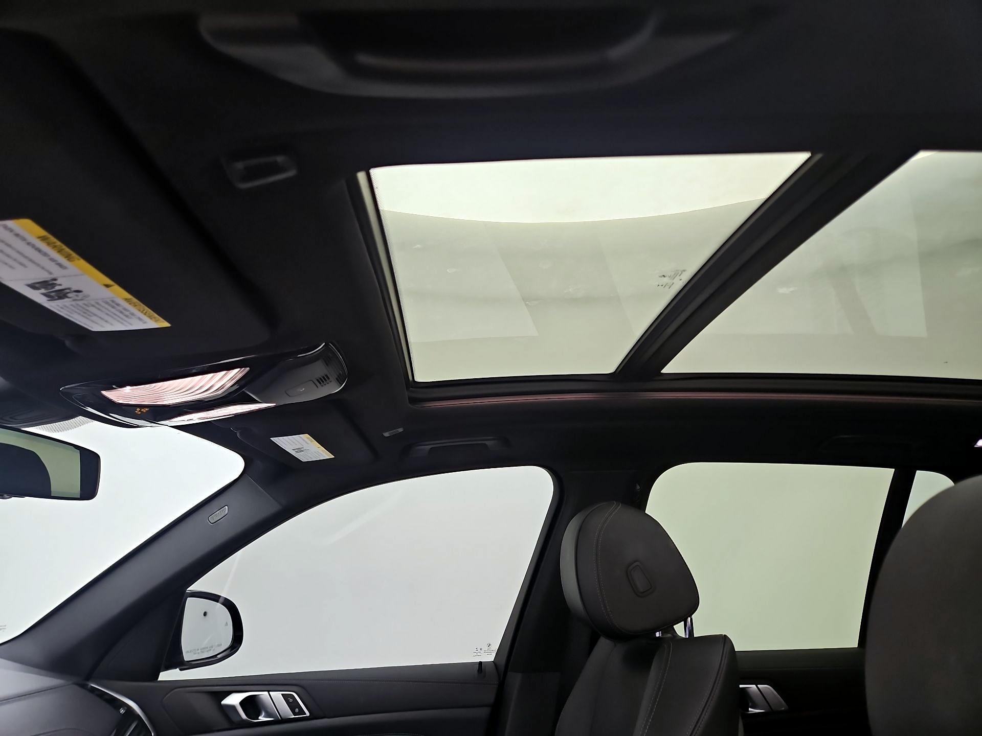 Thumbnail: 2020 BMW X5 - 18