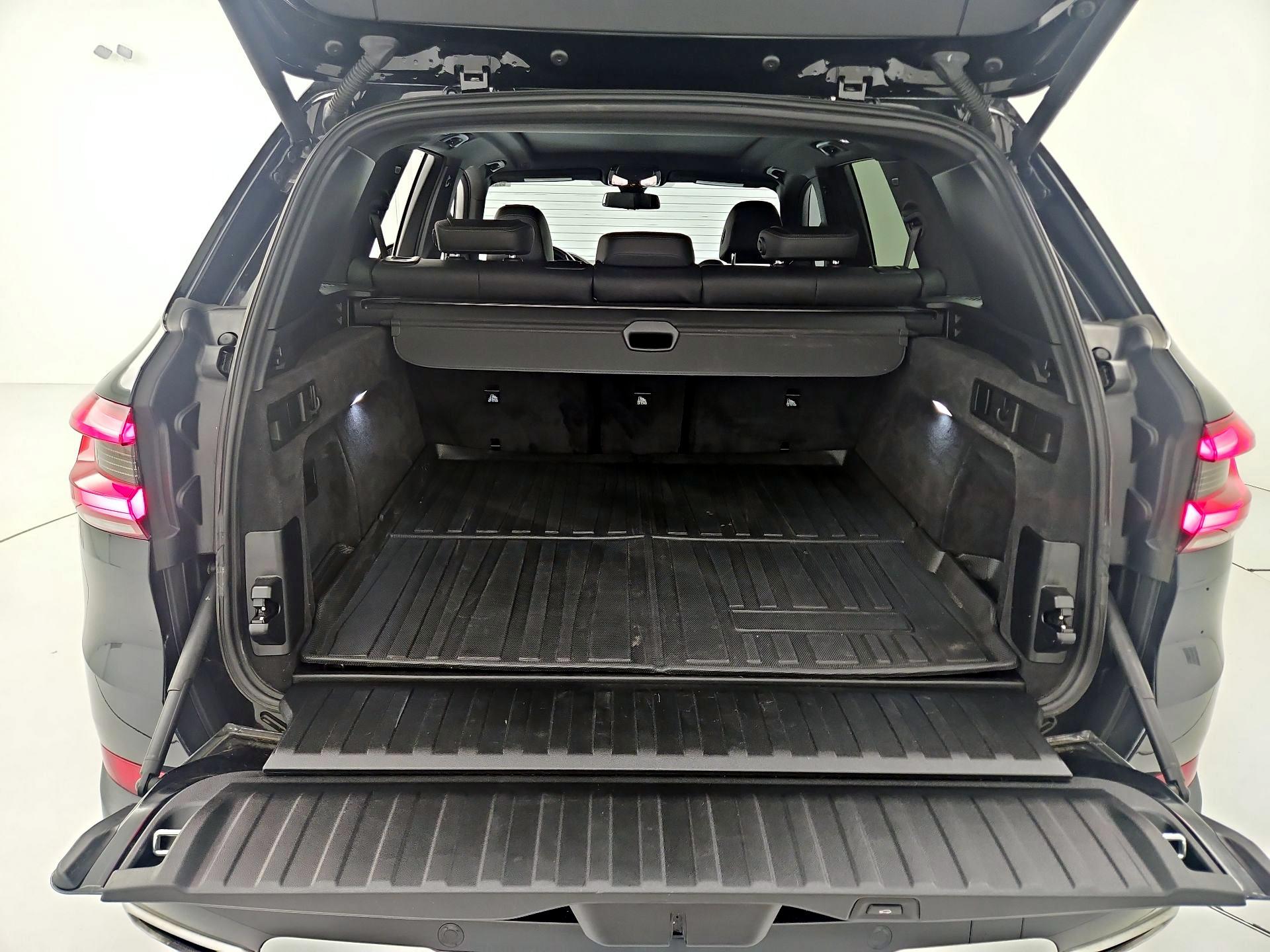 Thumbnail: 2020 BMW X5 - 20