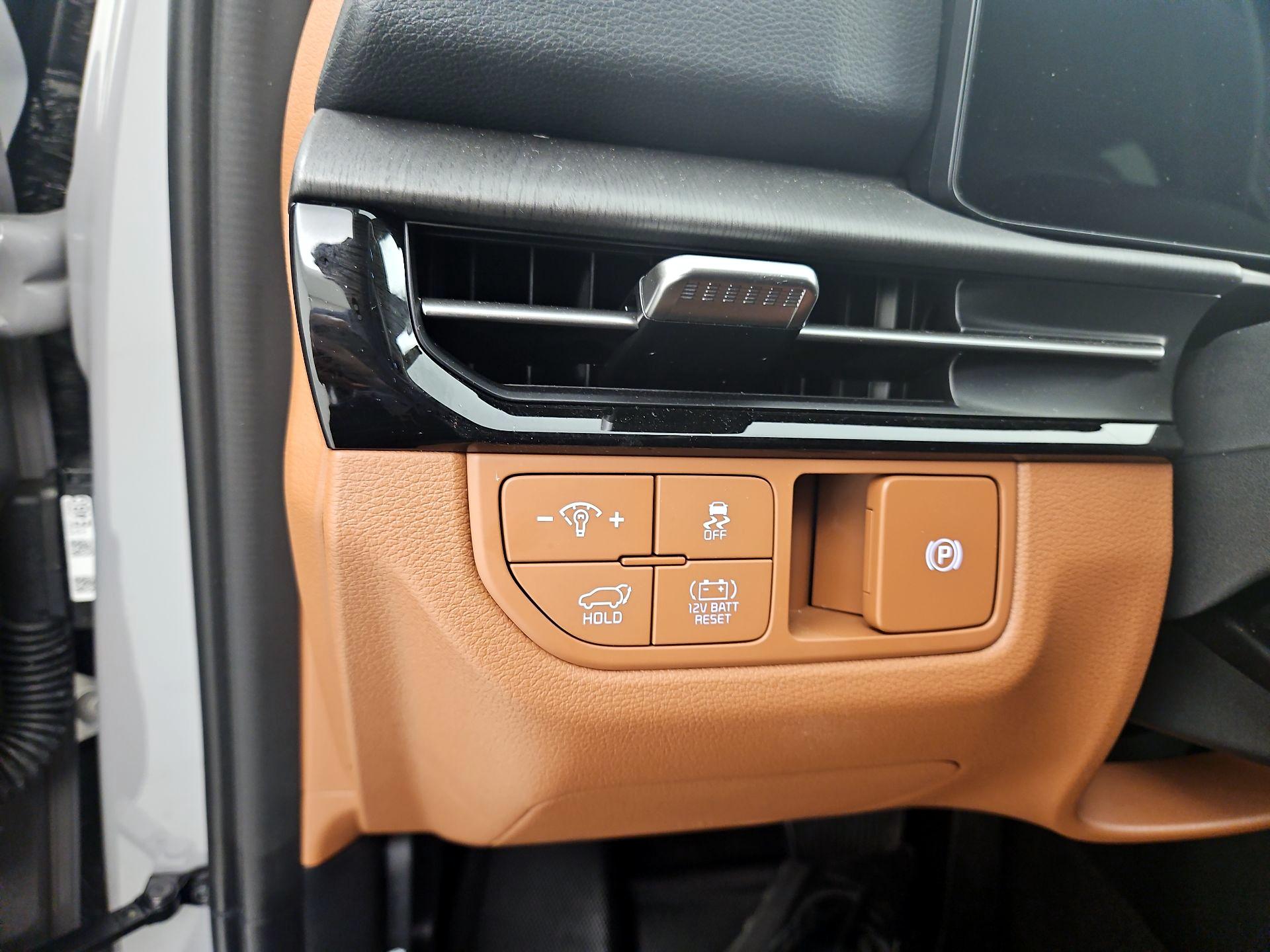 Thumbnail: 2026 Kia Sportage - 13