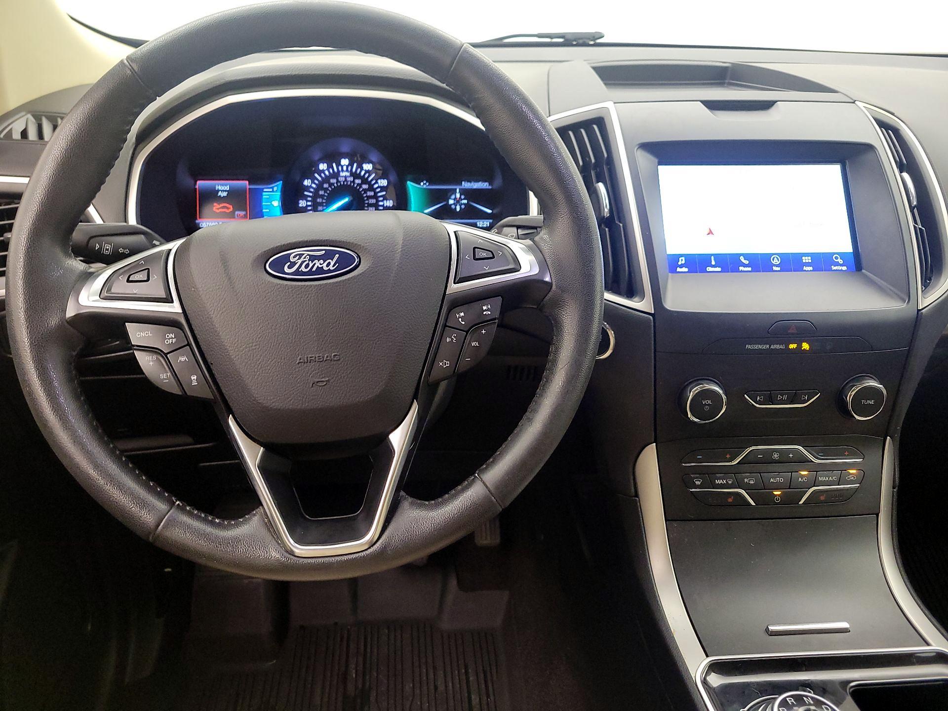 Thumbnail: 2020 Ford Edge - 10