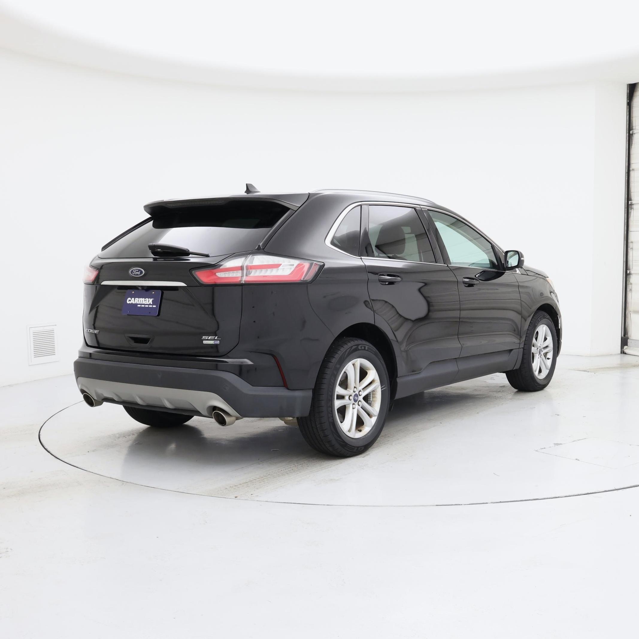 Thumbnail: 2020 Ford Edge - 8