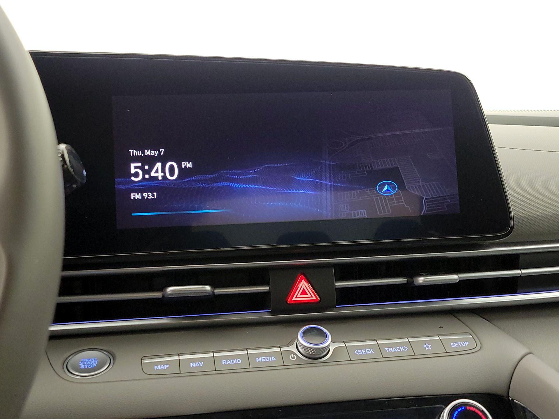 Thumbnail: 2025 Hyundai Elantra - 15