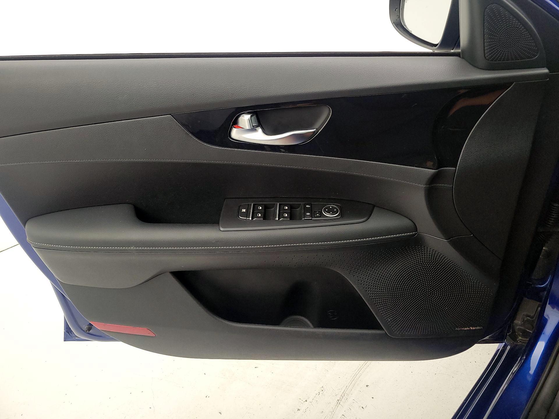 Thumbnail: 2024 Kia Forte - 12