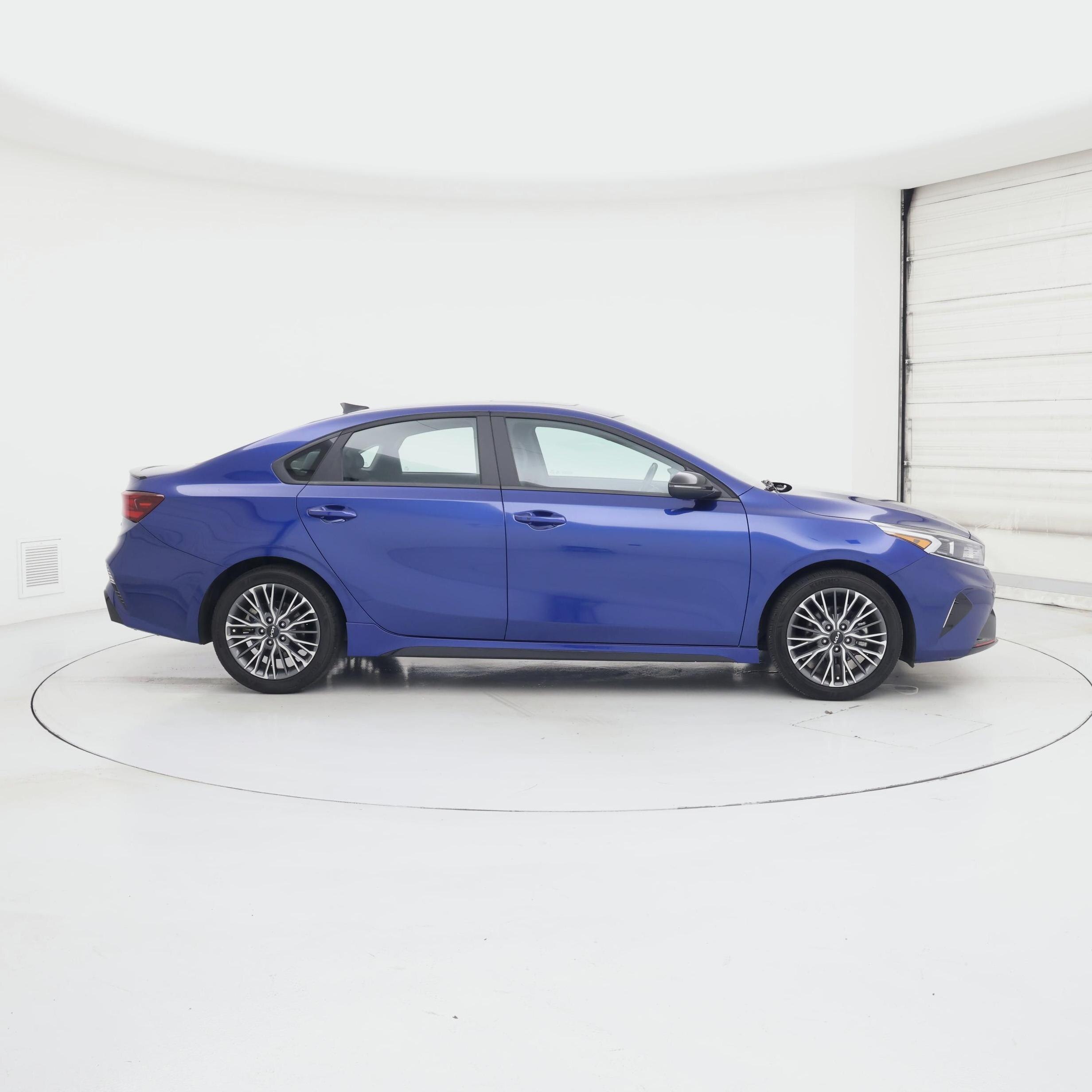 Thumbnail: 2024 Kia Forte - 7