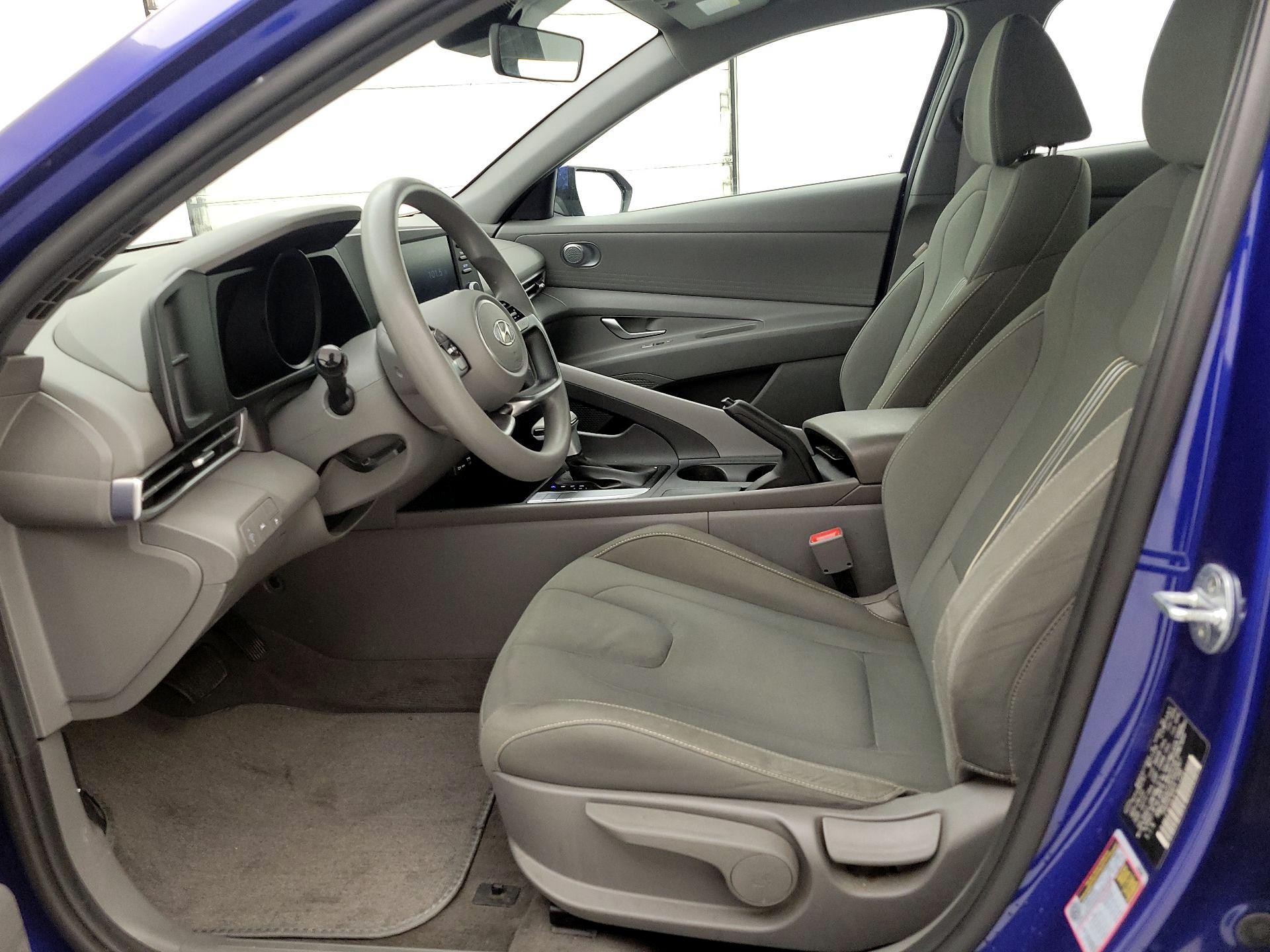 Thumbnail: 2023 Hyundai Elantra - 11
