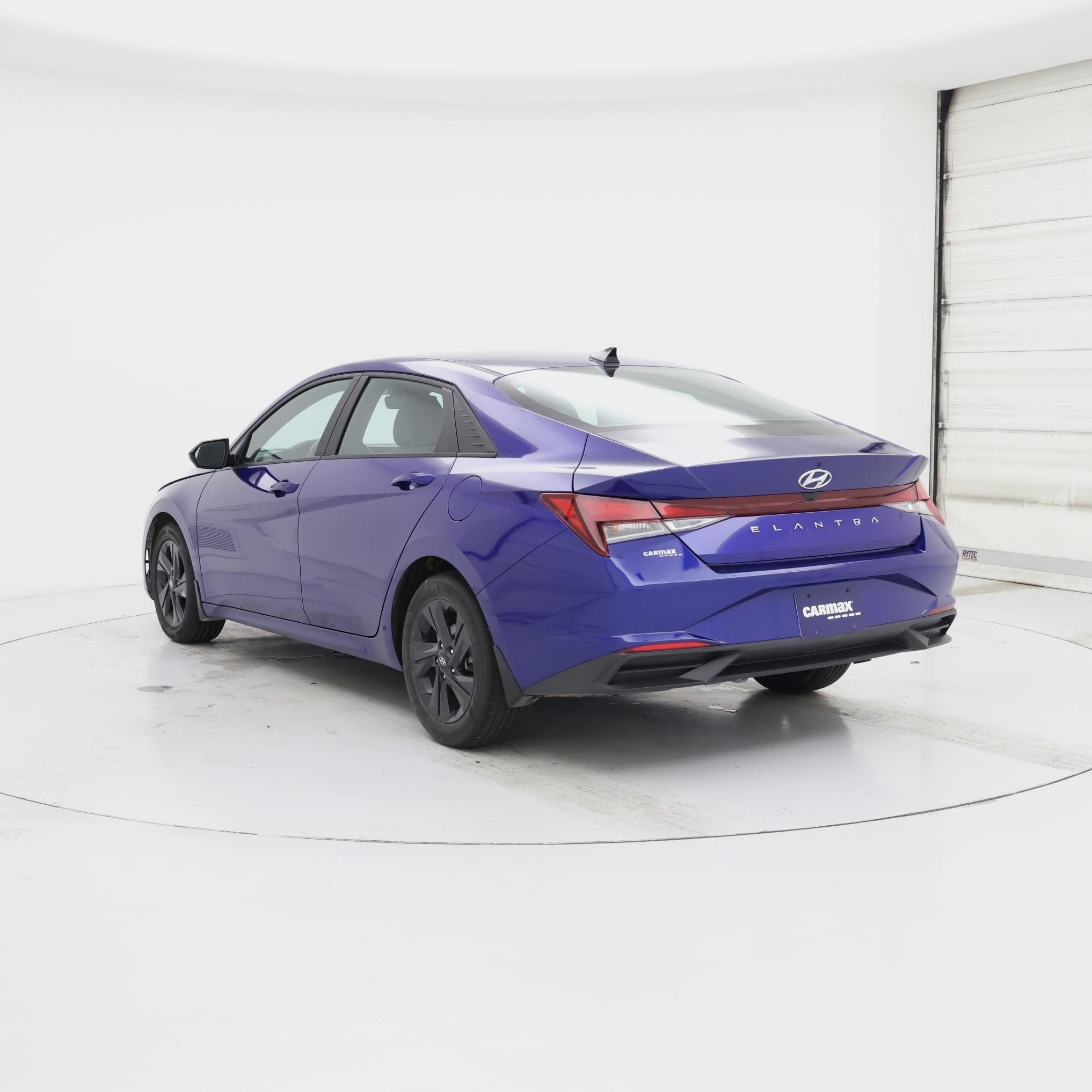 Thumbnail: 2023 Hyundai Elantra - 2