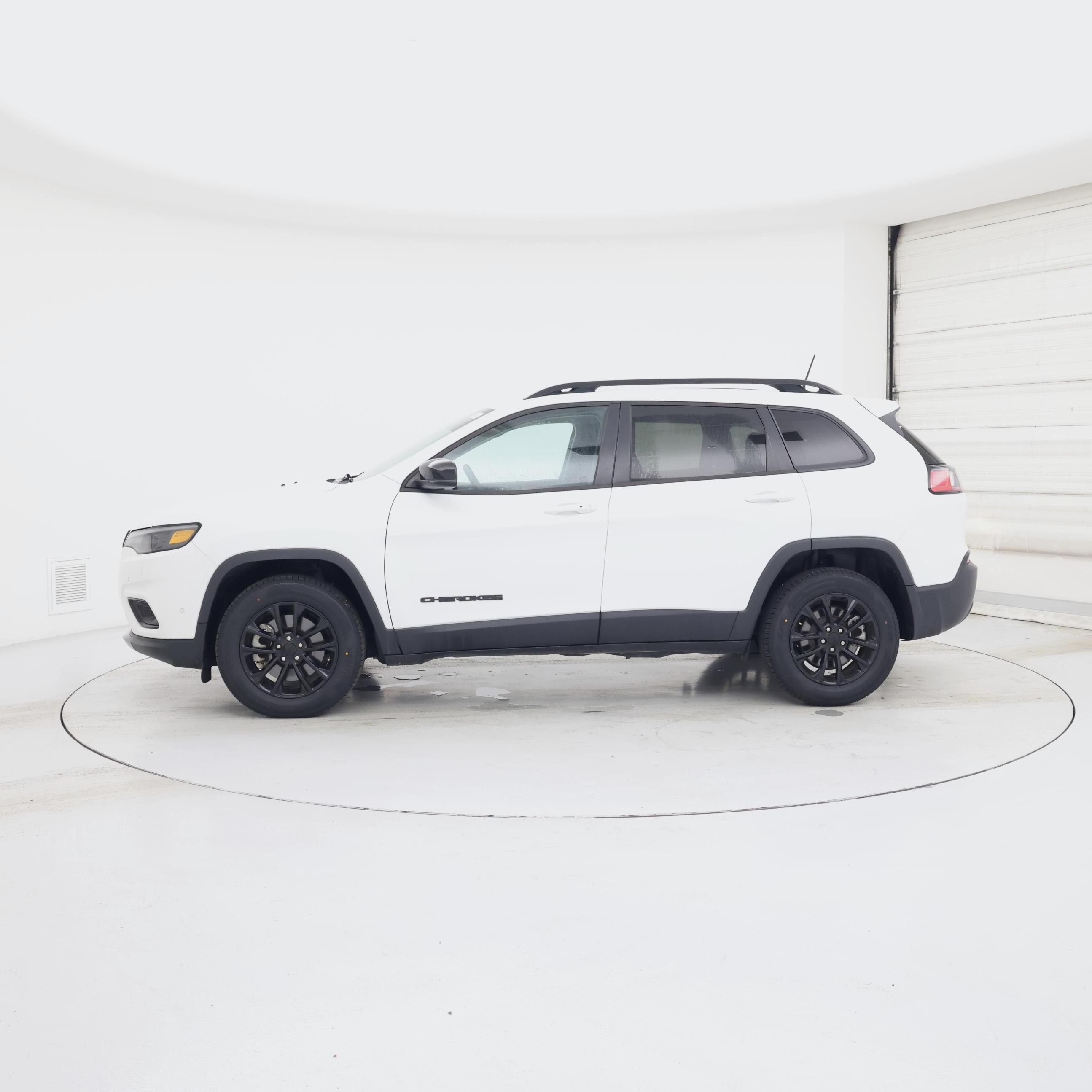 Thumbnail: 2023 Jeep Cherokee - 3