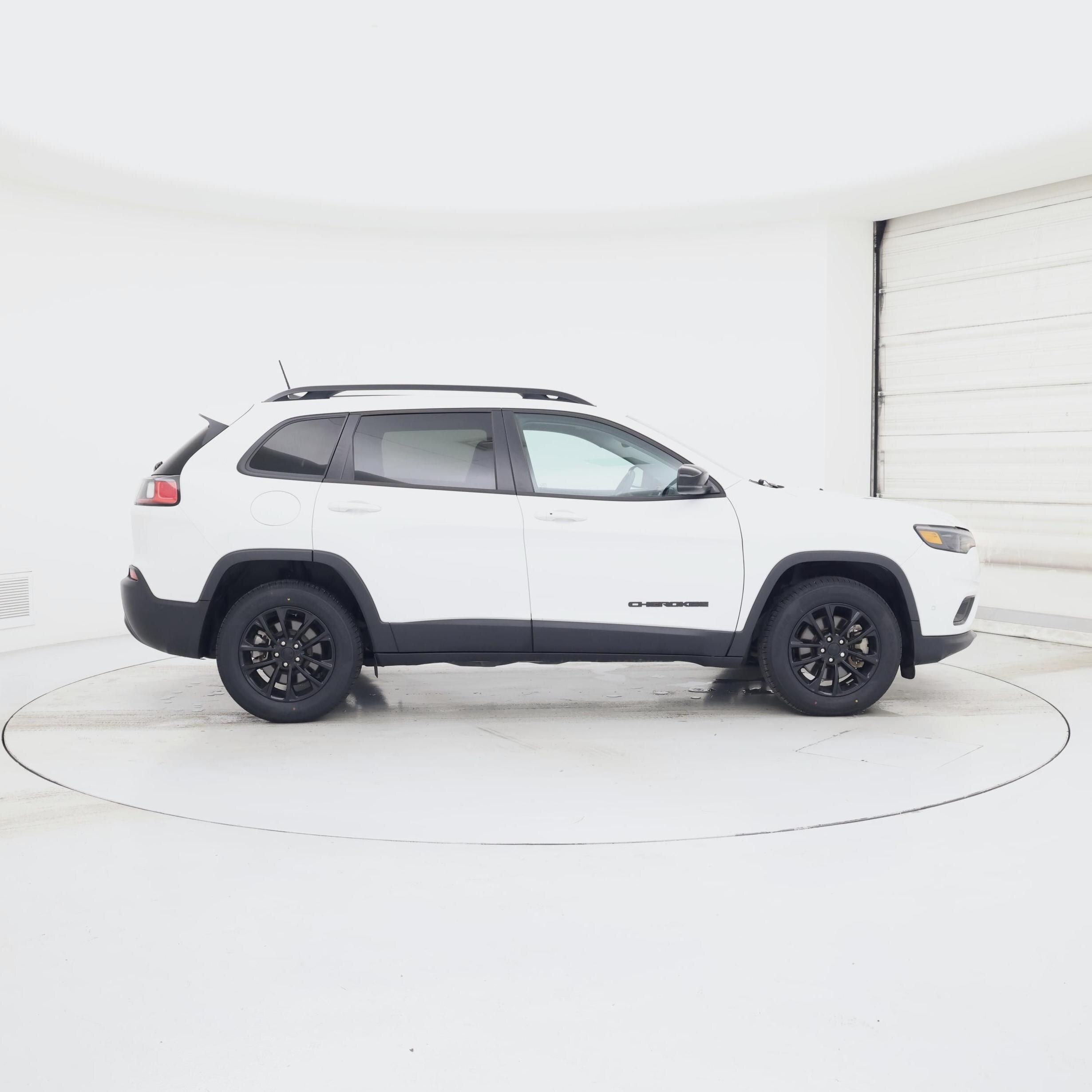 Thumbnail: 2023 Jeep Cherokee - 7