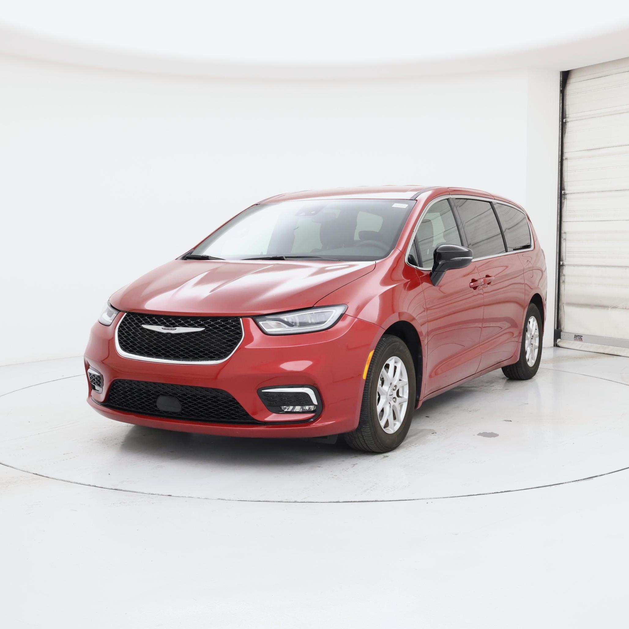 Thumbnail: 2025 Chrysler Pacifica - 4