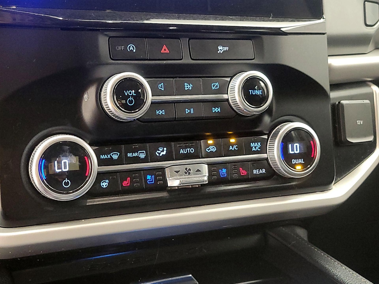 2024 Ford Expedition XLT - Photo 17