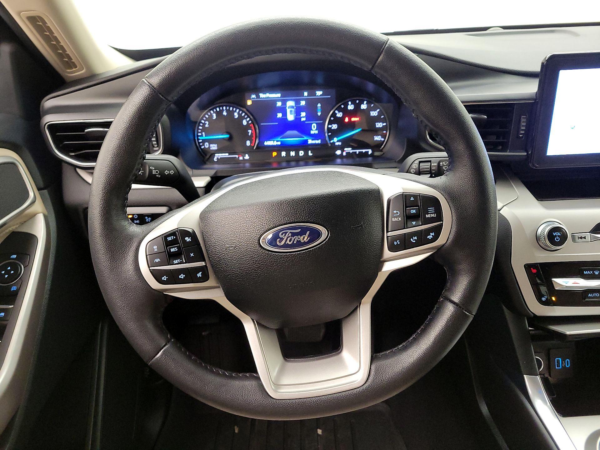 Thumbnail: 2023 Ford Explorer - 10