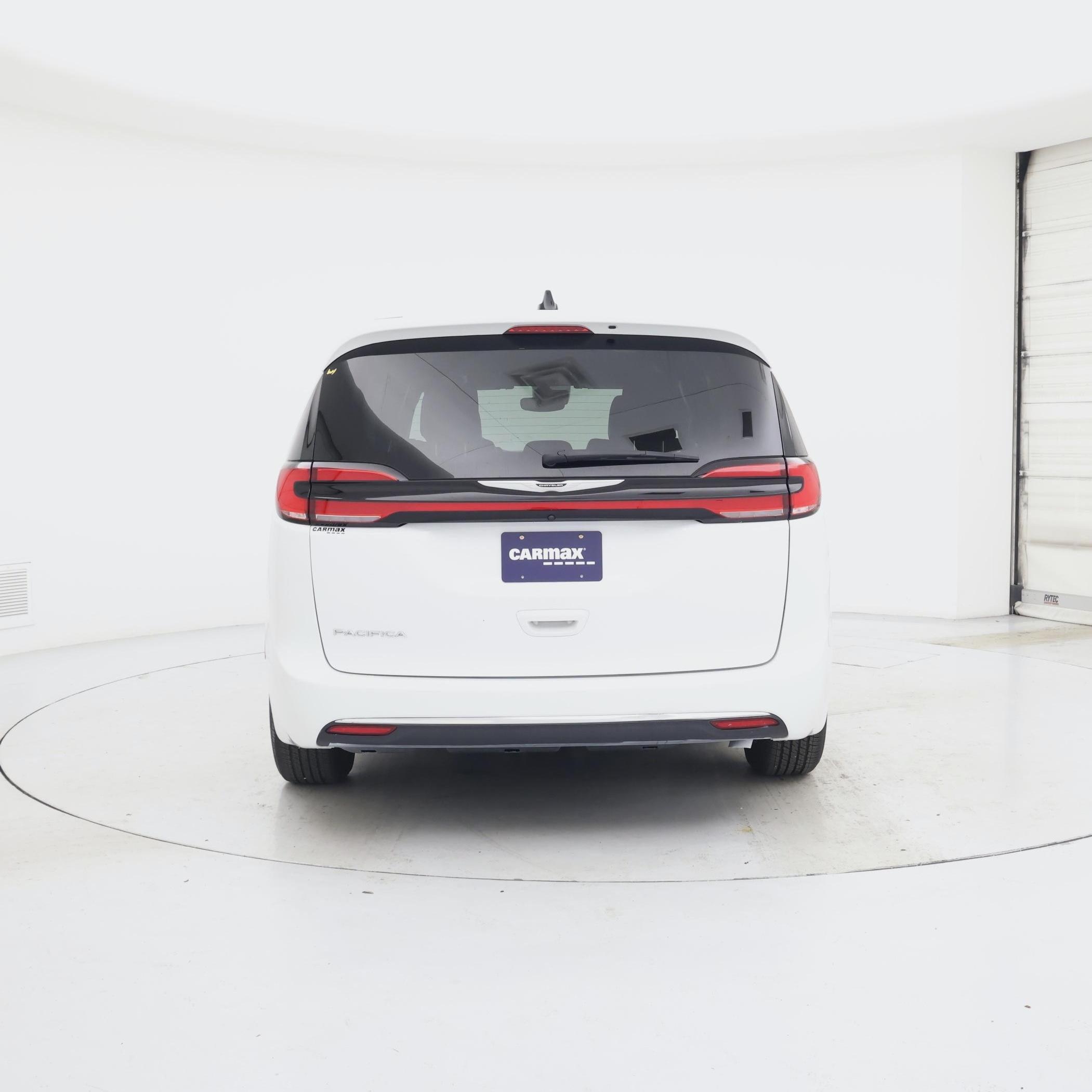 Thumbnail: 2025 Chrysler Pacifica - 6