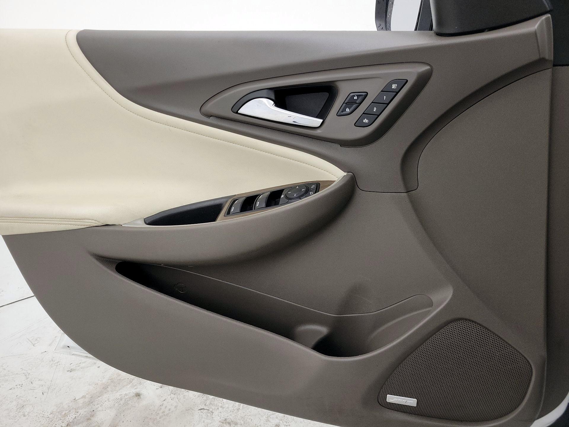 Thumbnail: 2024 Chevrolet Malibu - 12